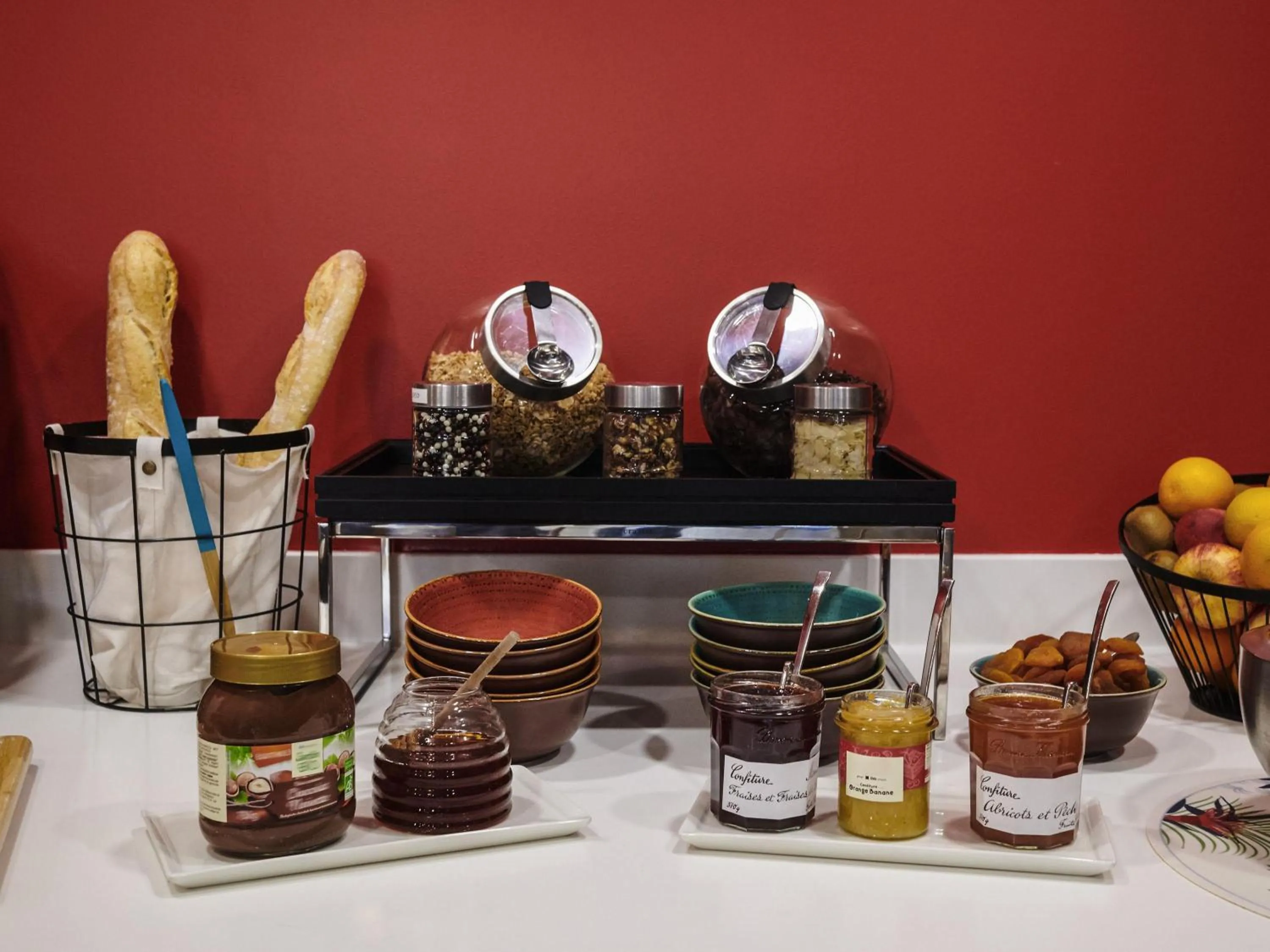 Breakfast in Ibis Styles Nantes Centre Place Graslin