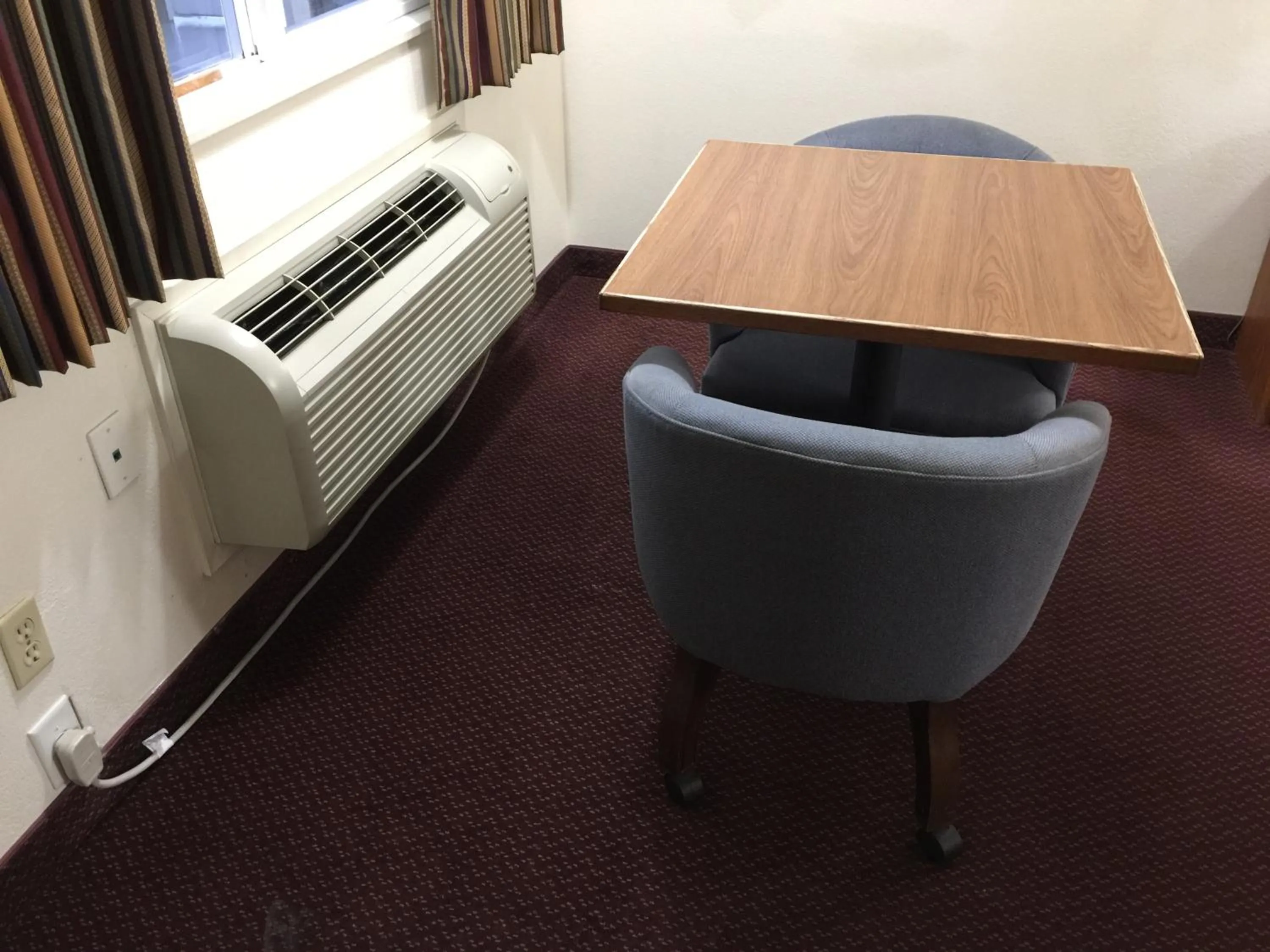 Seating area in Westward Inn