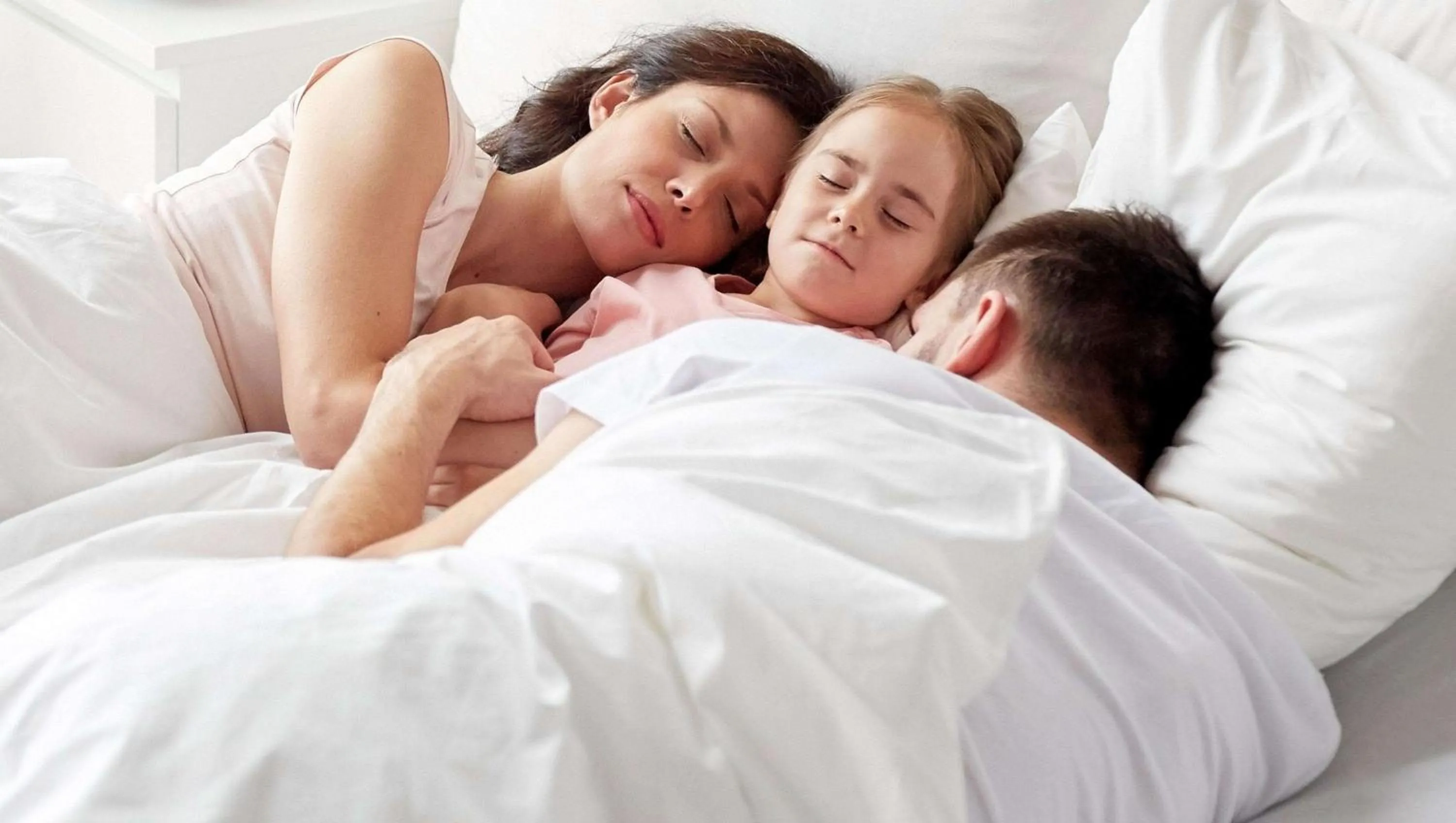 Photo of the whole room, Bed in Magnuson Hotel Fowlerville