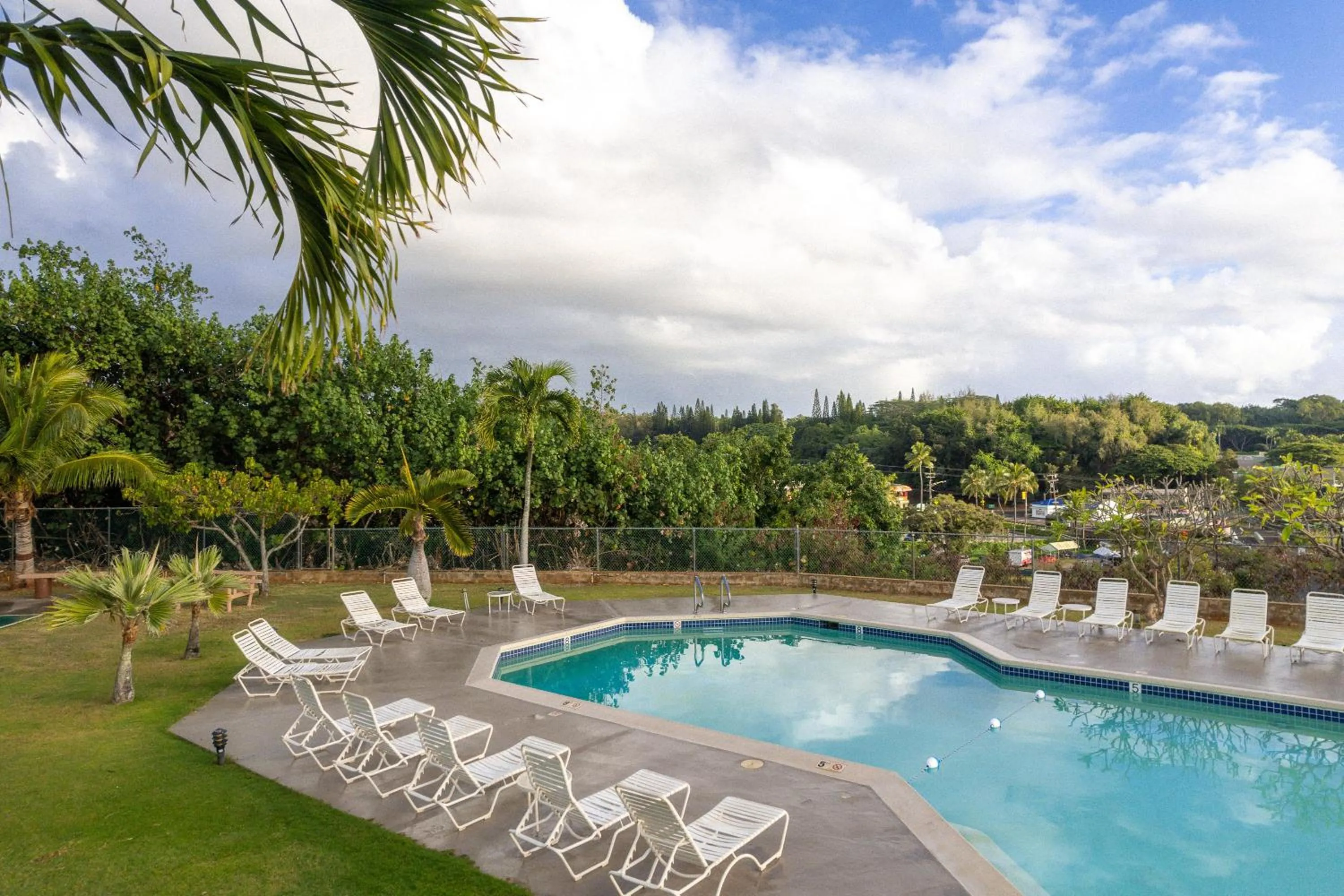 Swimming pool in Banyan Harbor Resort