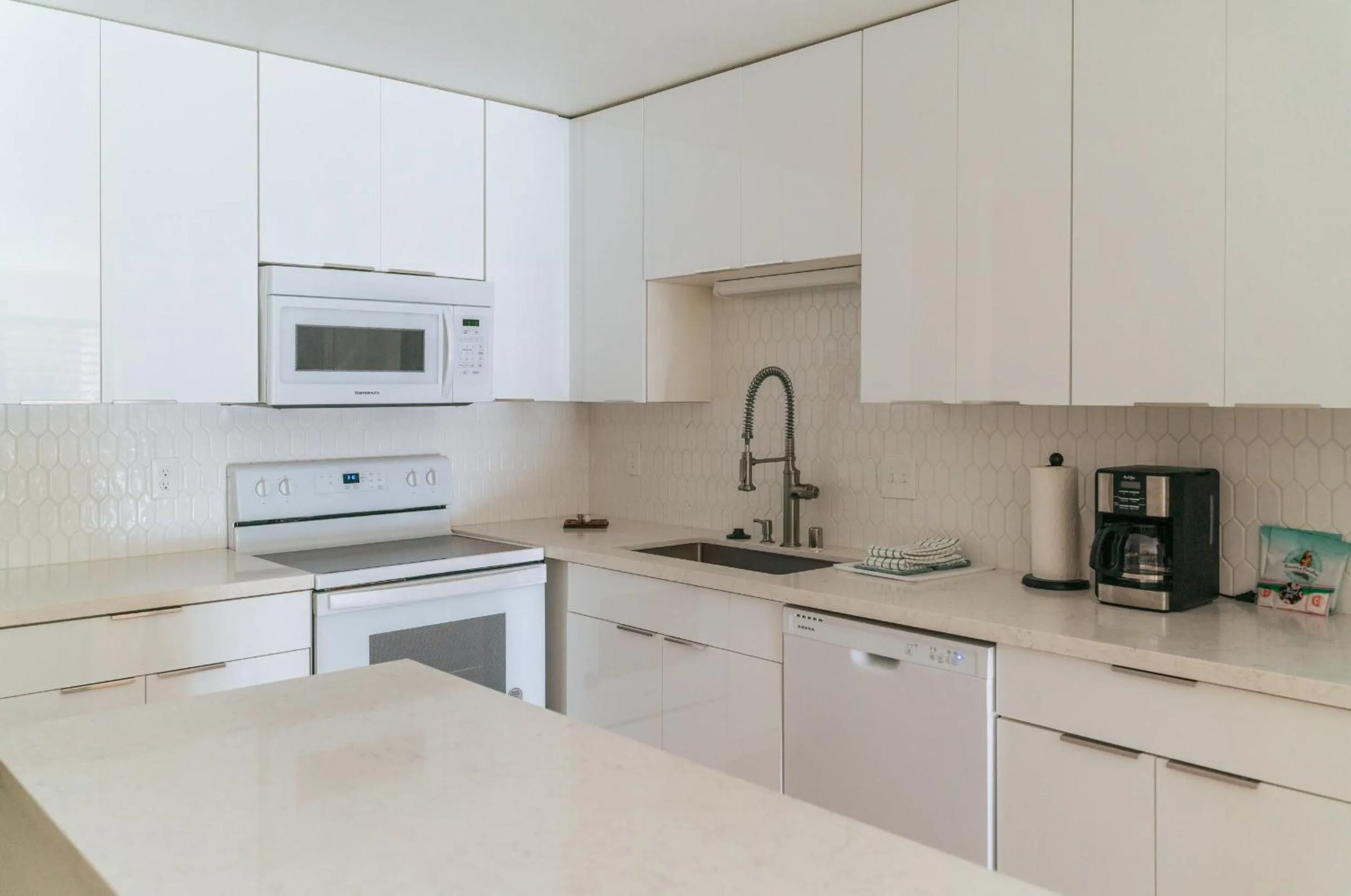 Photo of the whole room in Banyan Harbor Resort