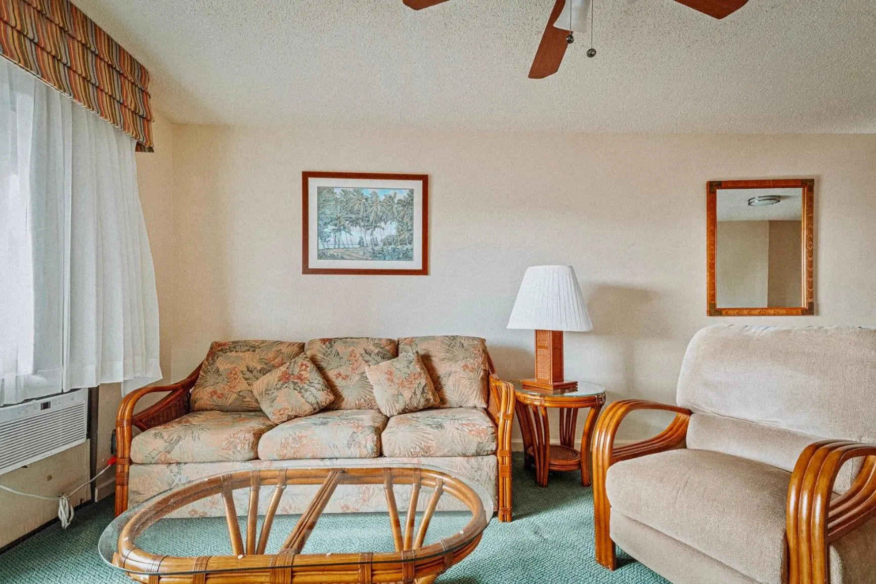 Living room in Banyan Harbor Resort