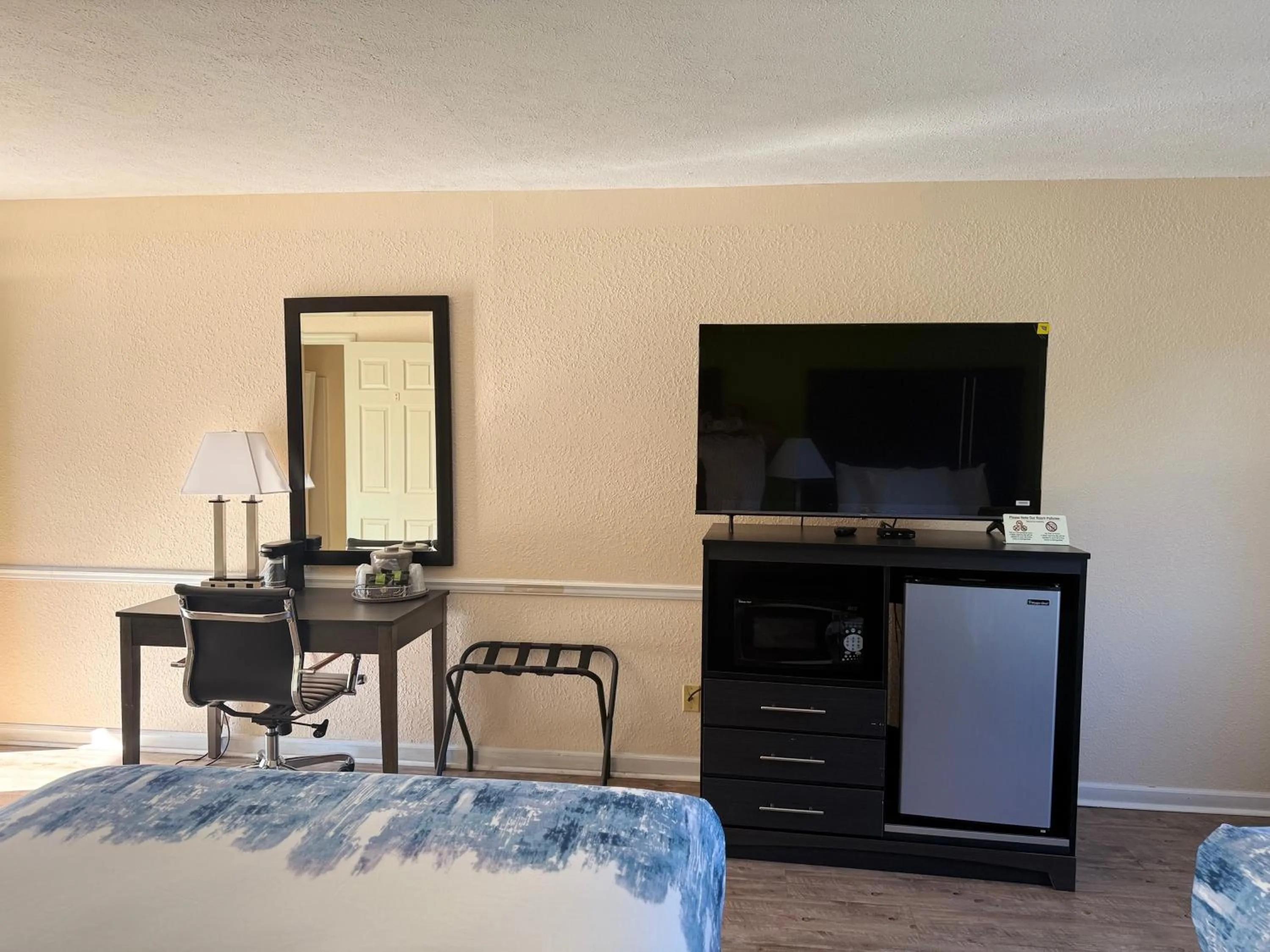 TV and multimedia, Bed in Mountain Valley Inn