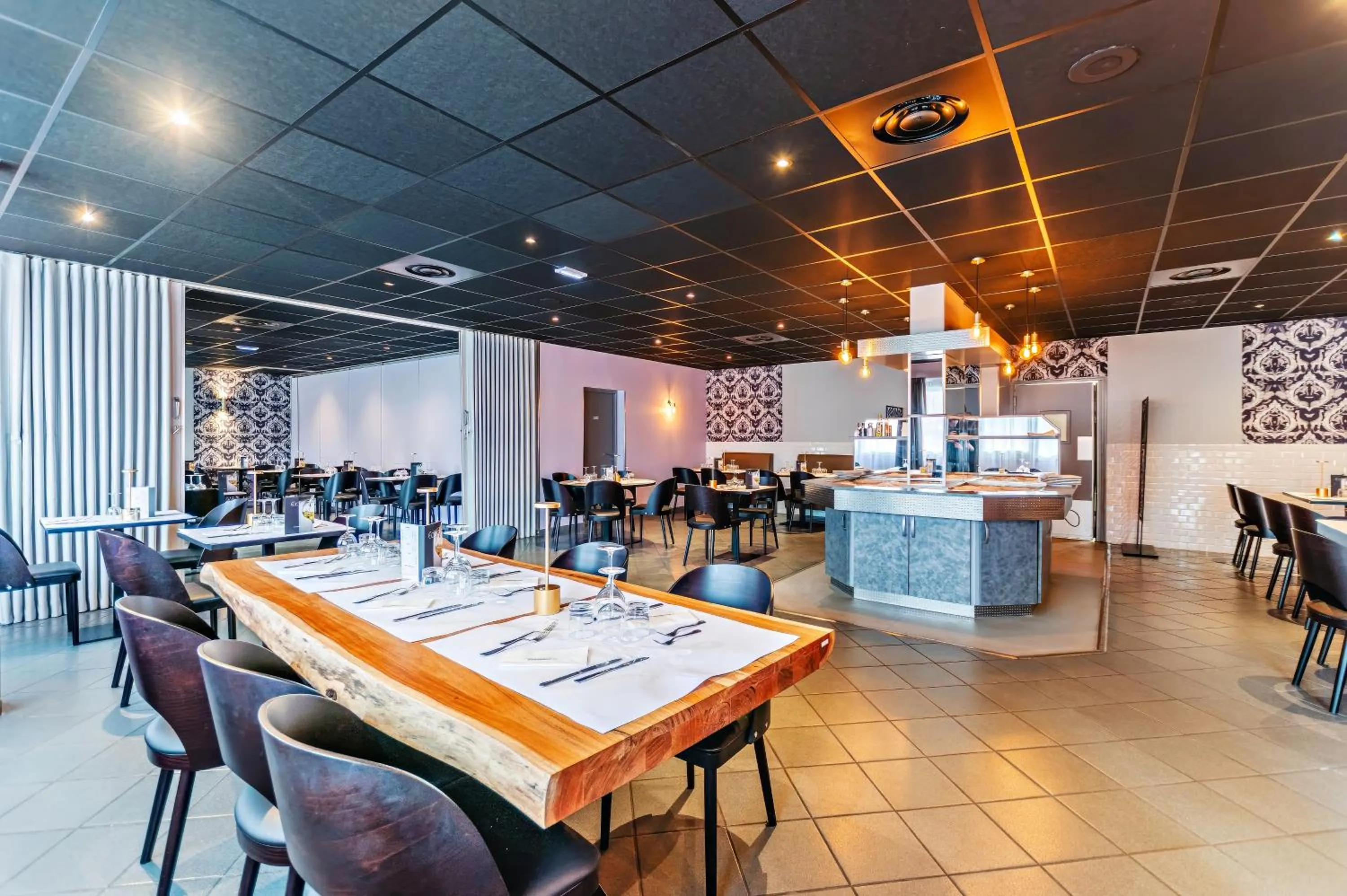 Restaurant/places to eat in The Originals City, Hôtel Éclipse, Lyon Est