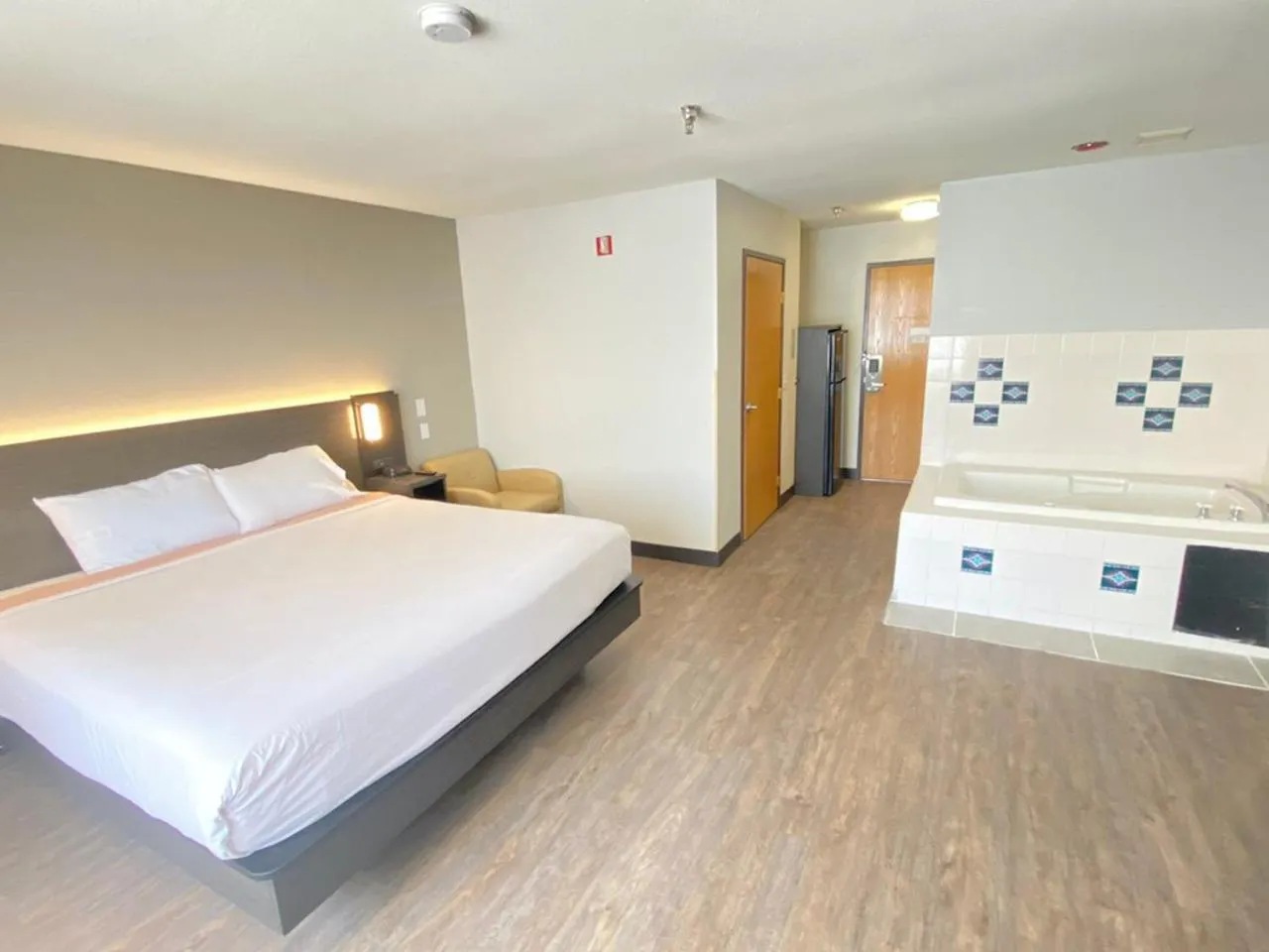 Bed in Pinetop Studio Suites