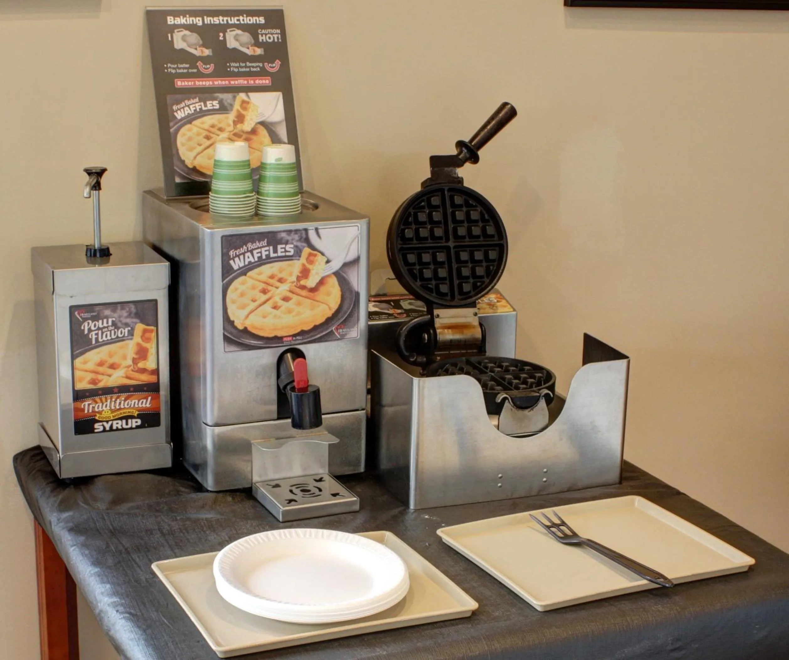 Breakfast in Luxbury Inn & Suites