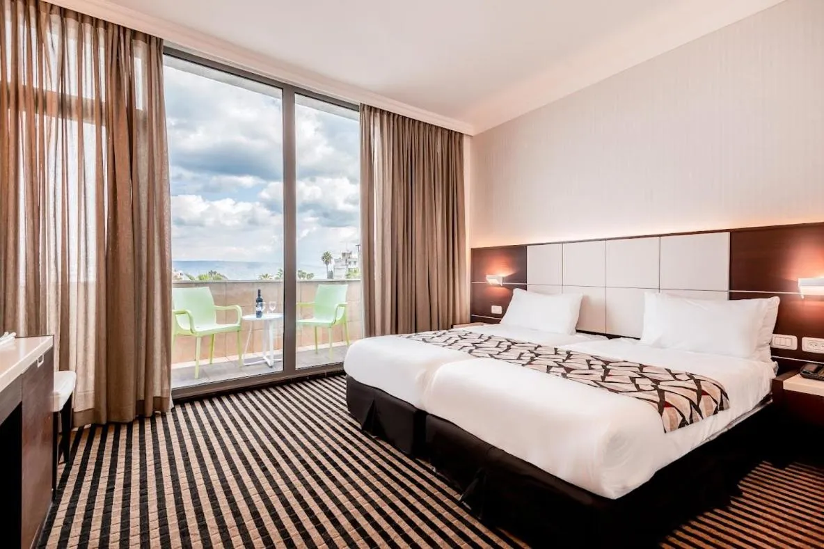 Double or Twin Room with Balcony in Golan Hotel