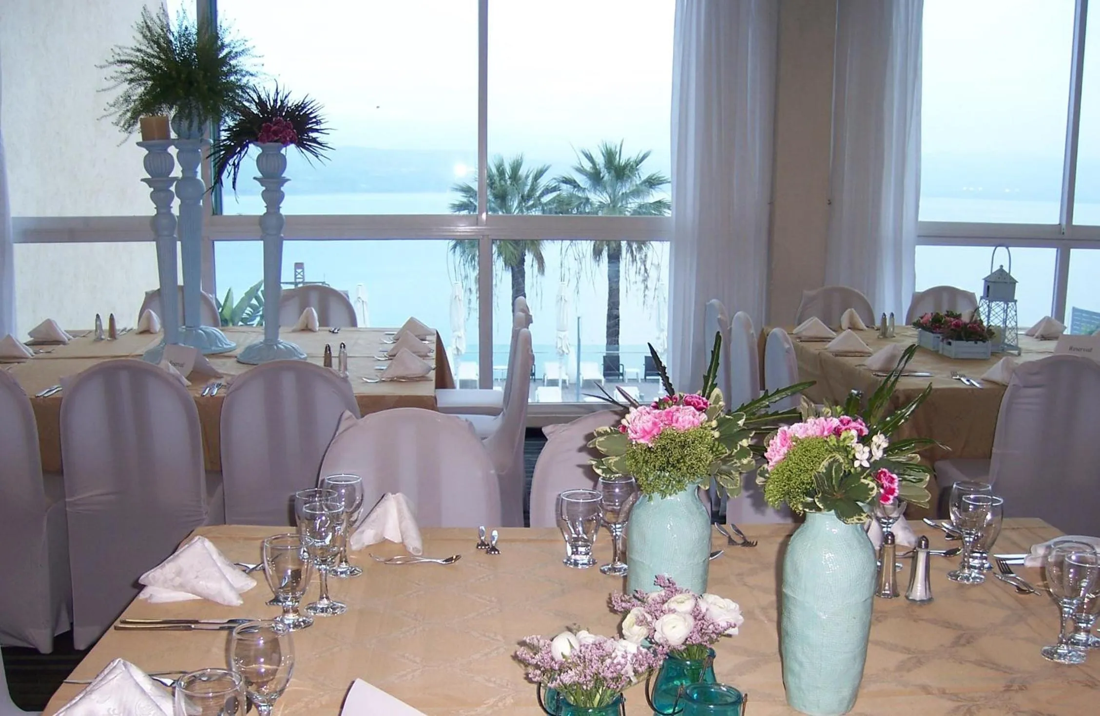 Restaurant/places to eat in Golan Hotel