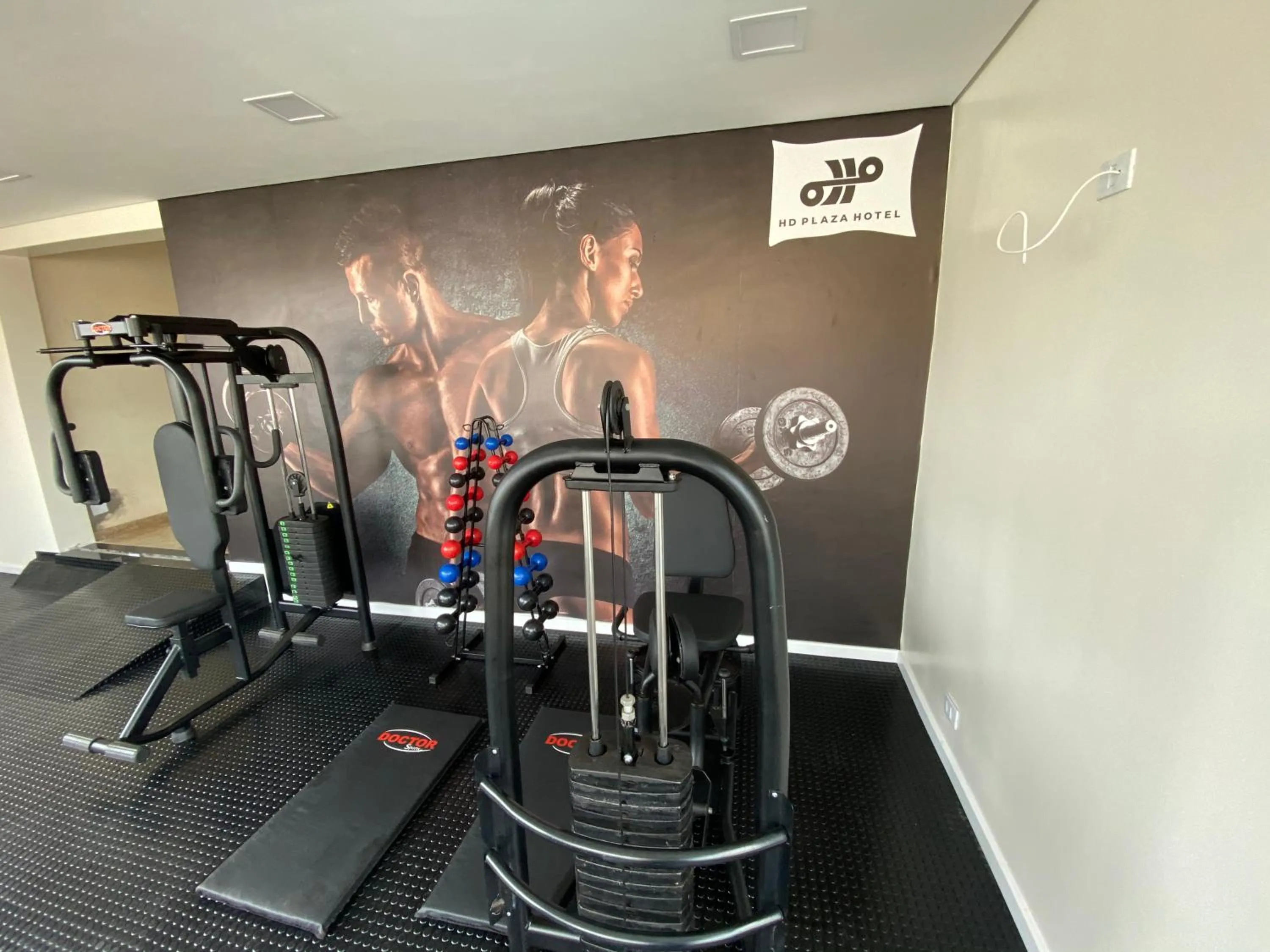 Fitness centre/facilities in HD Plaza Hotel