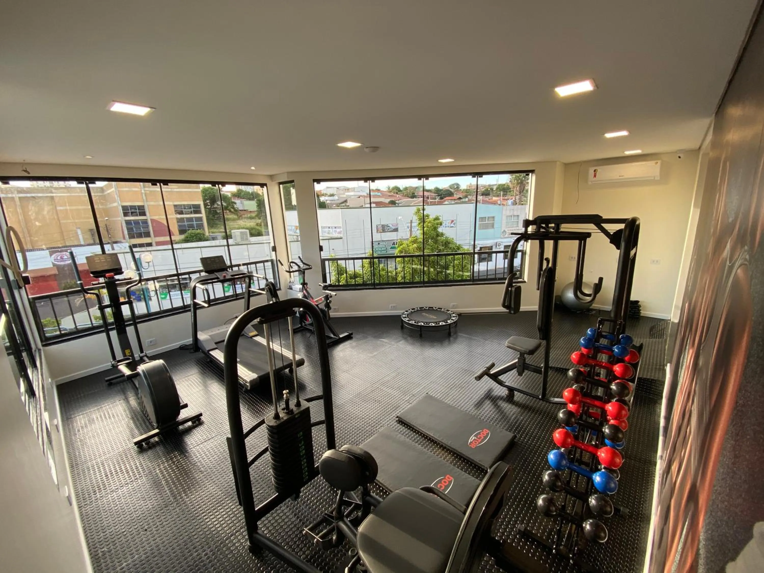Fitness centre/facilities in HD Plaza Hotel