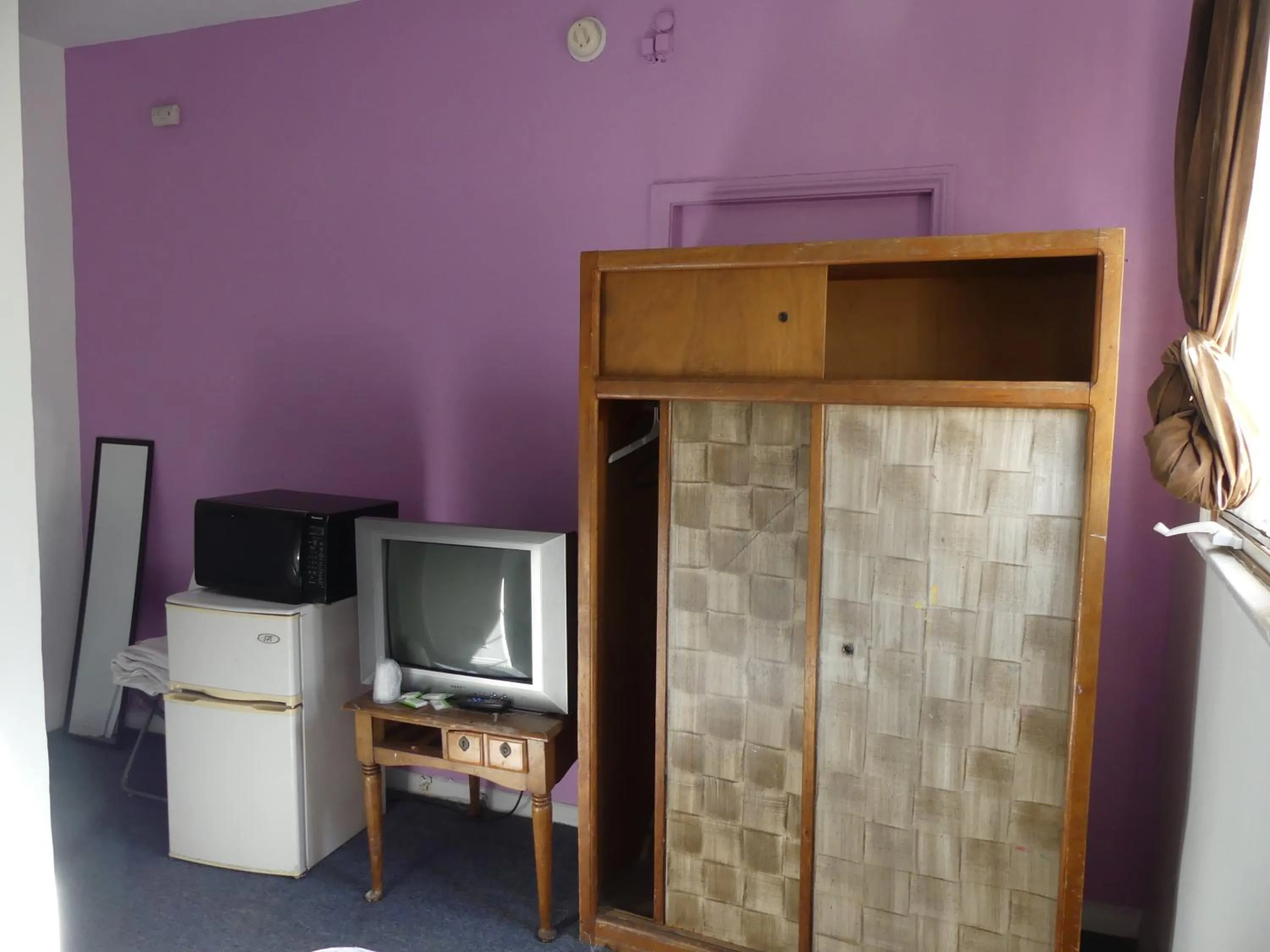 Wilshire Orange Hotel