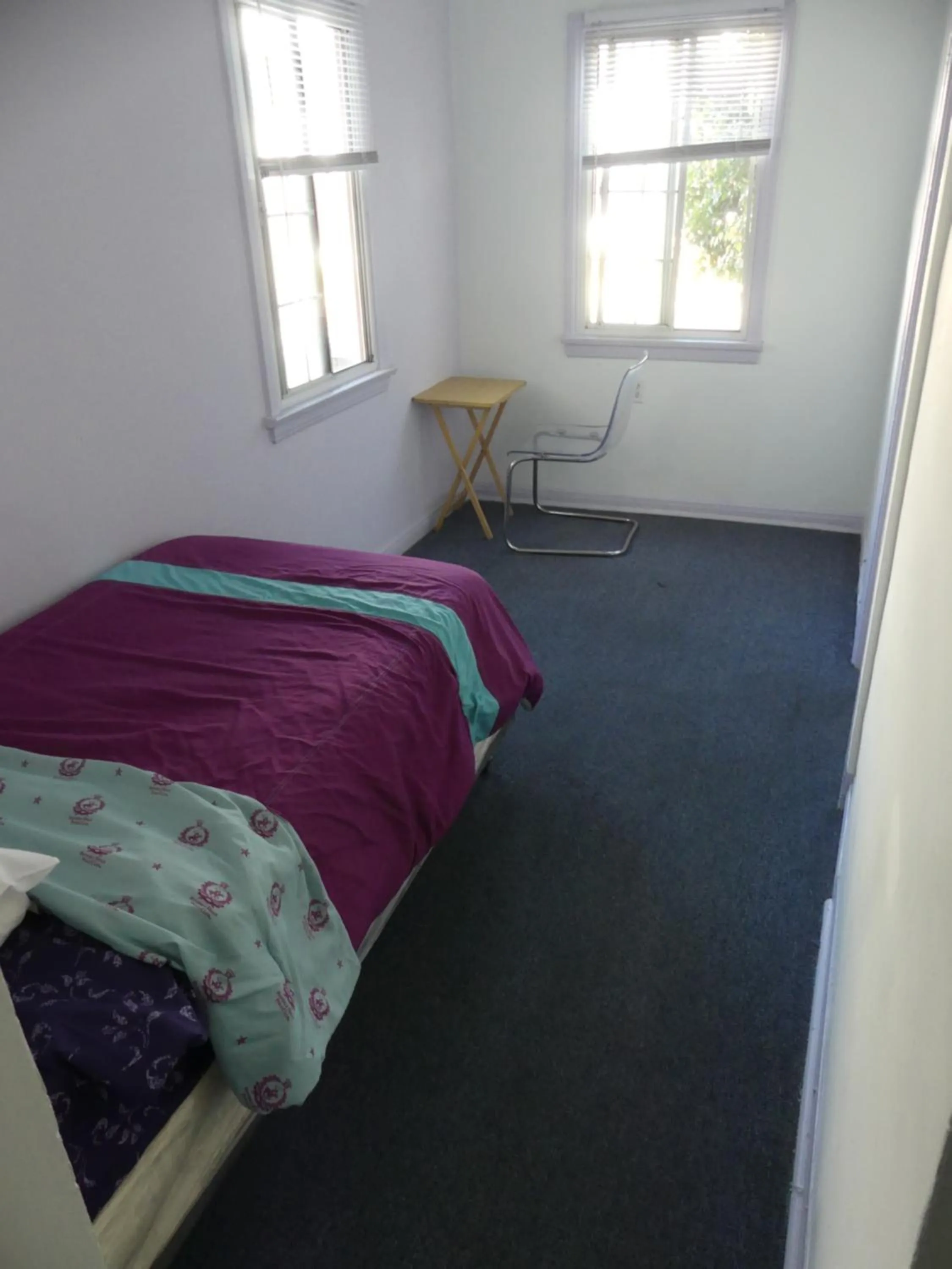 Bed in Wilshire Orange Hotel