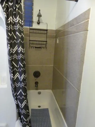 Wilshire Orange Hotel