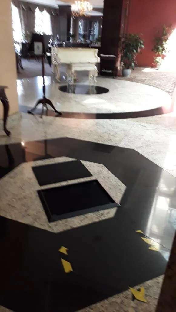 Restaurant/places to eat in The Green Park Hotel Boutique