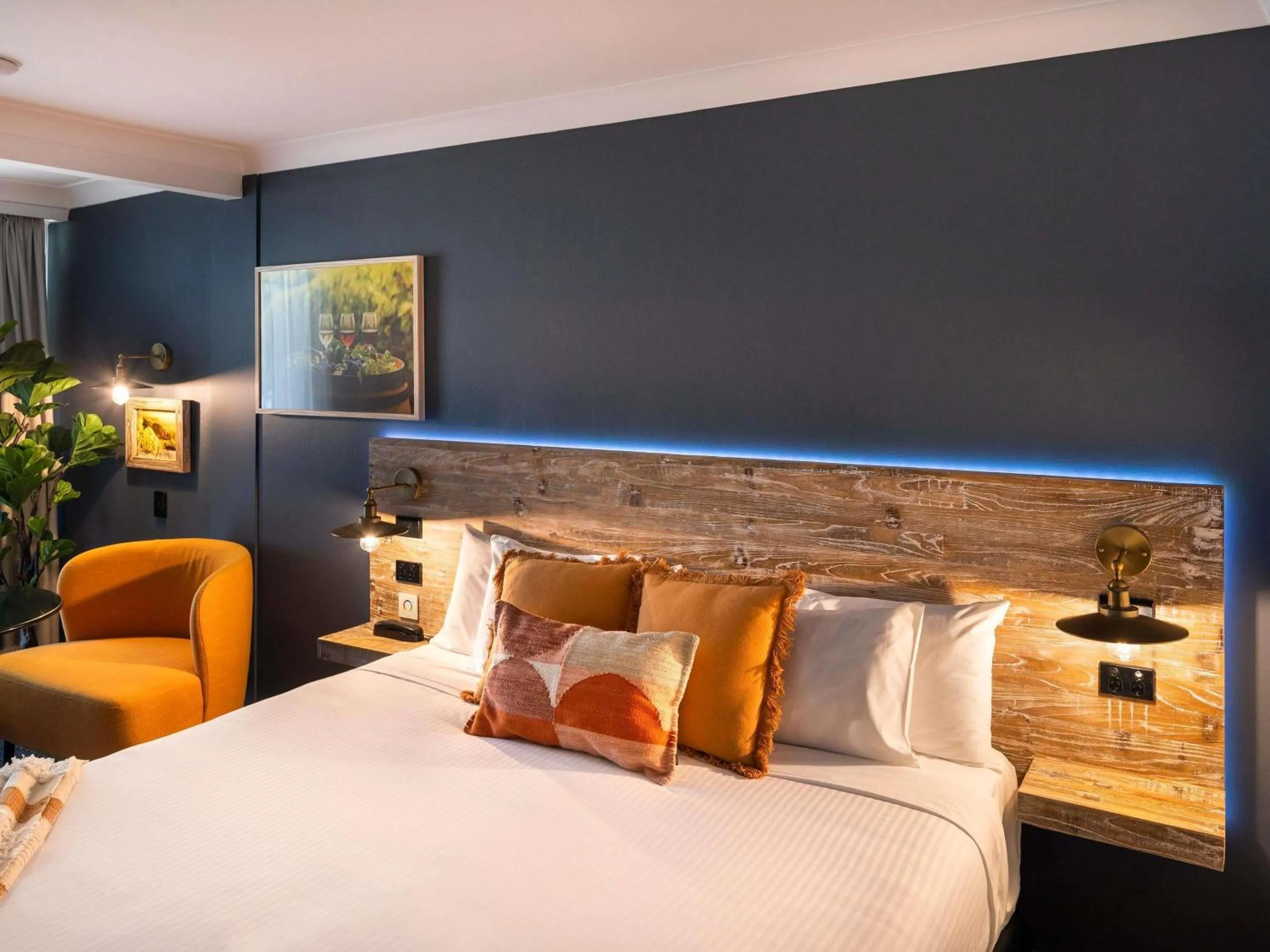 Bedroom, Bed in ibis Styles Orange