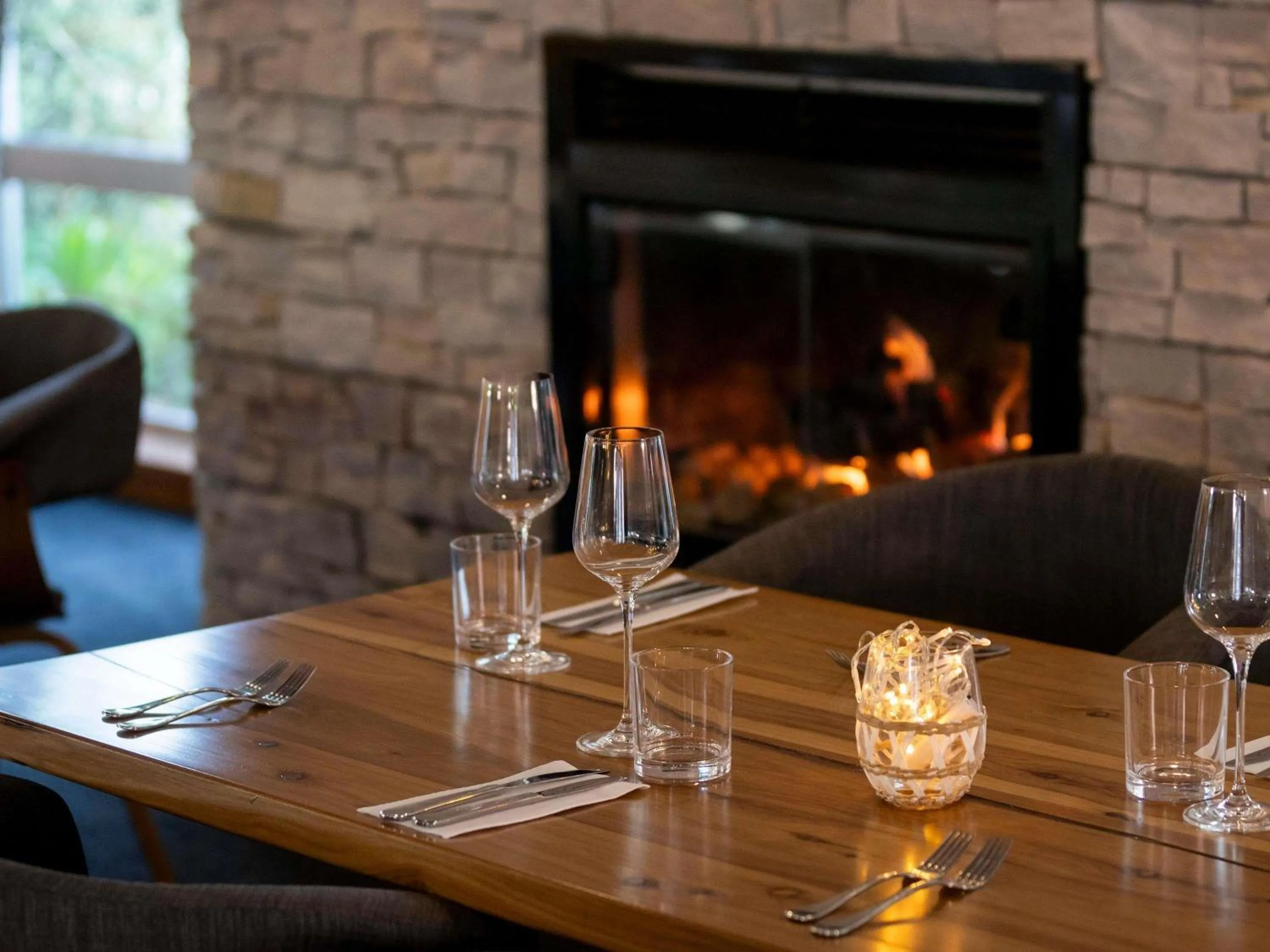 Restaurant/places to eat in ibis Styles Orange