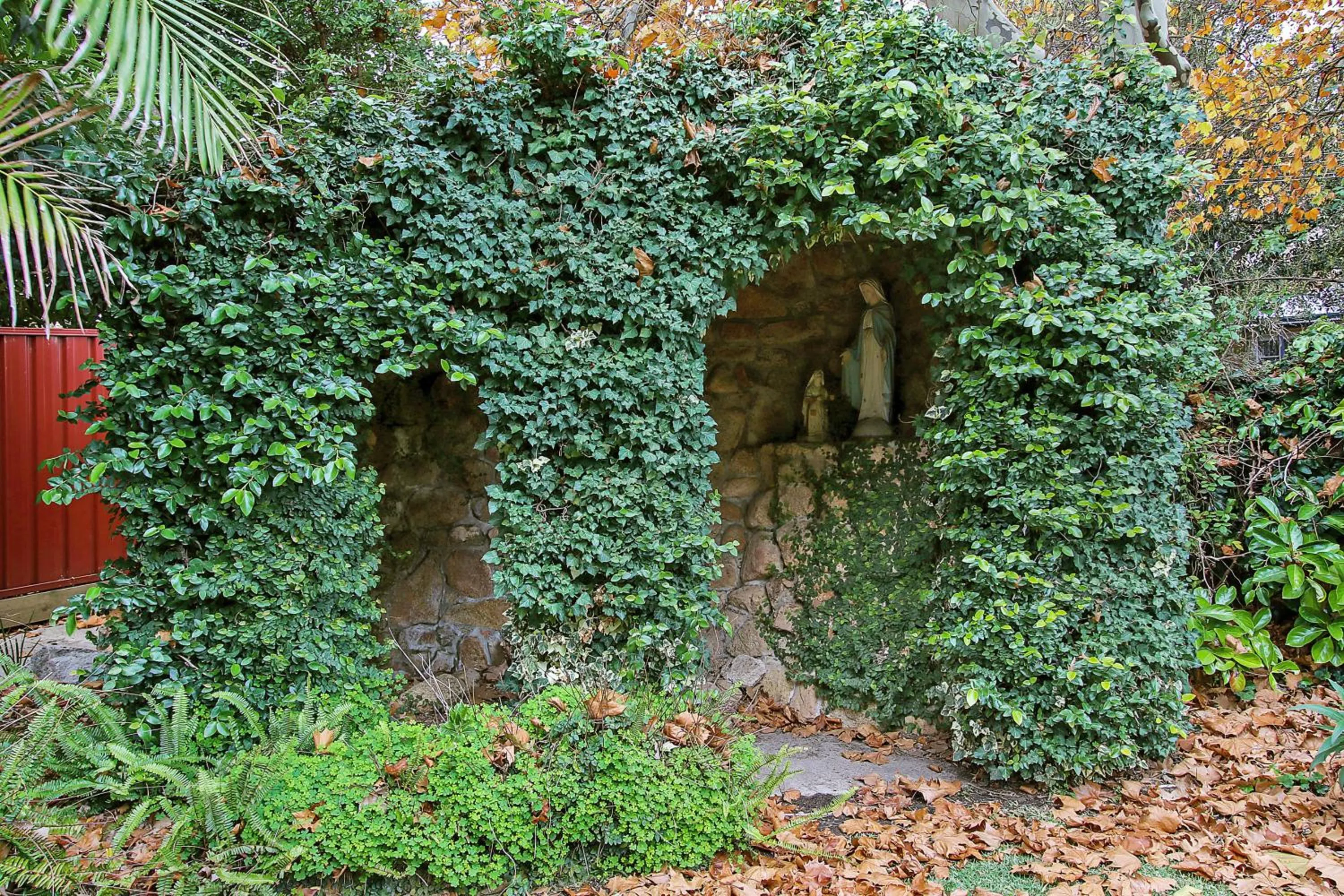 Garden view in The Old Priory