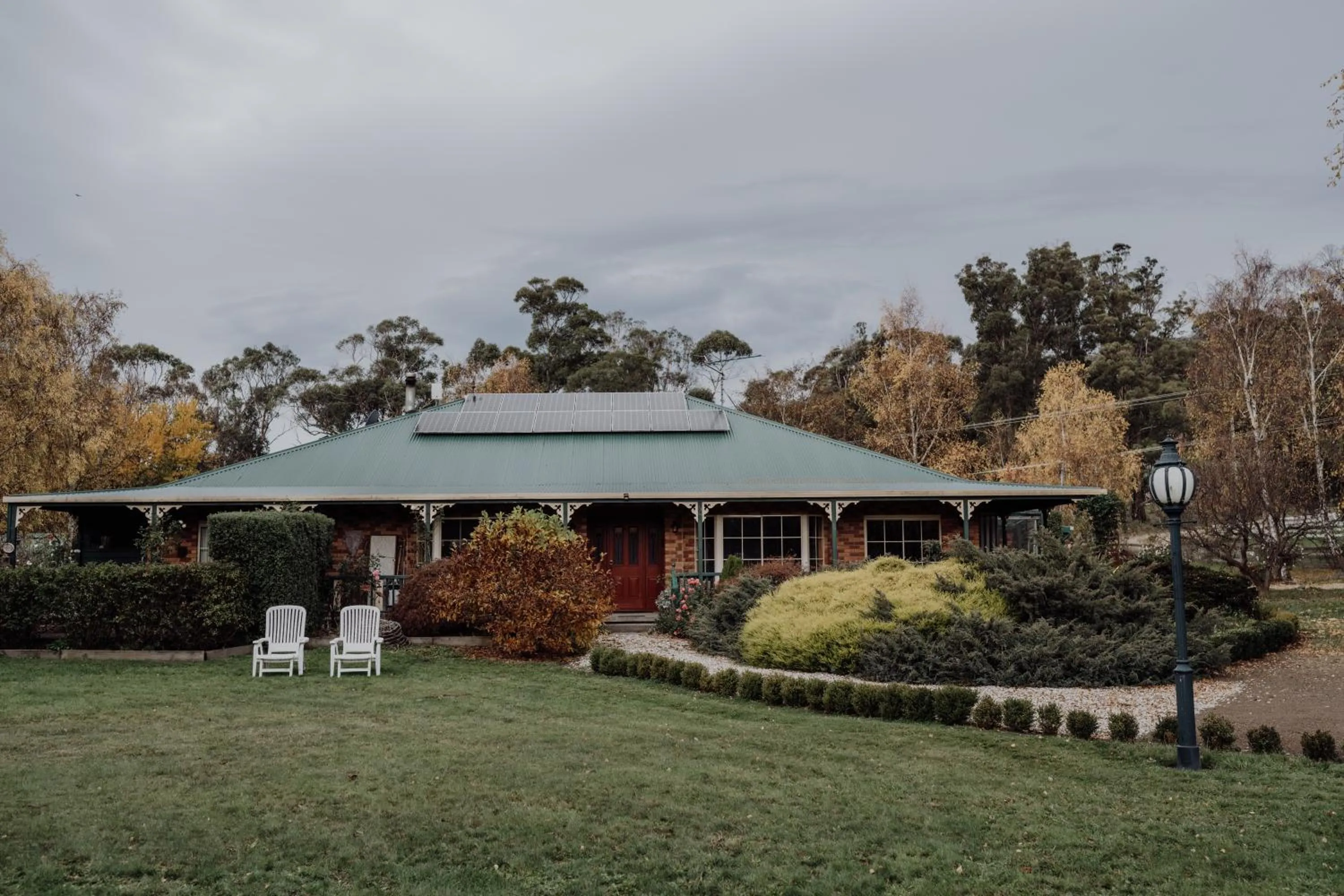 Property building in Green Gables B&B Waterfront Apartment or Garden Studio