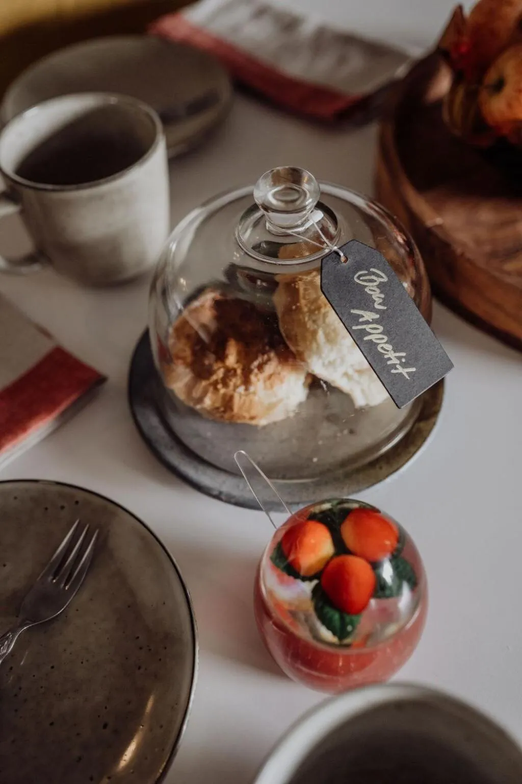 Food and drinks in Green Gables B&B Waterfront Apartment or Garden Studio