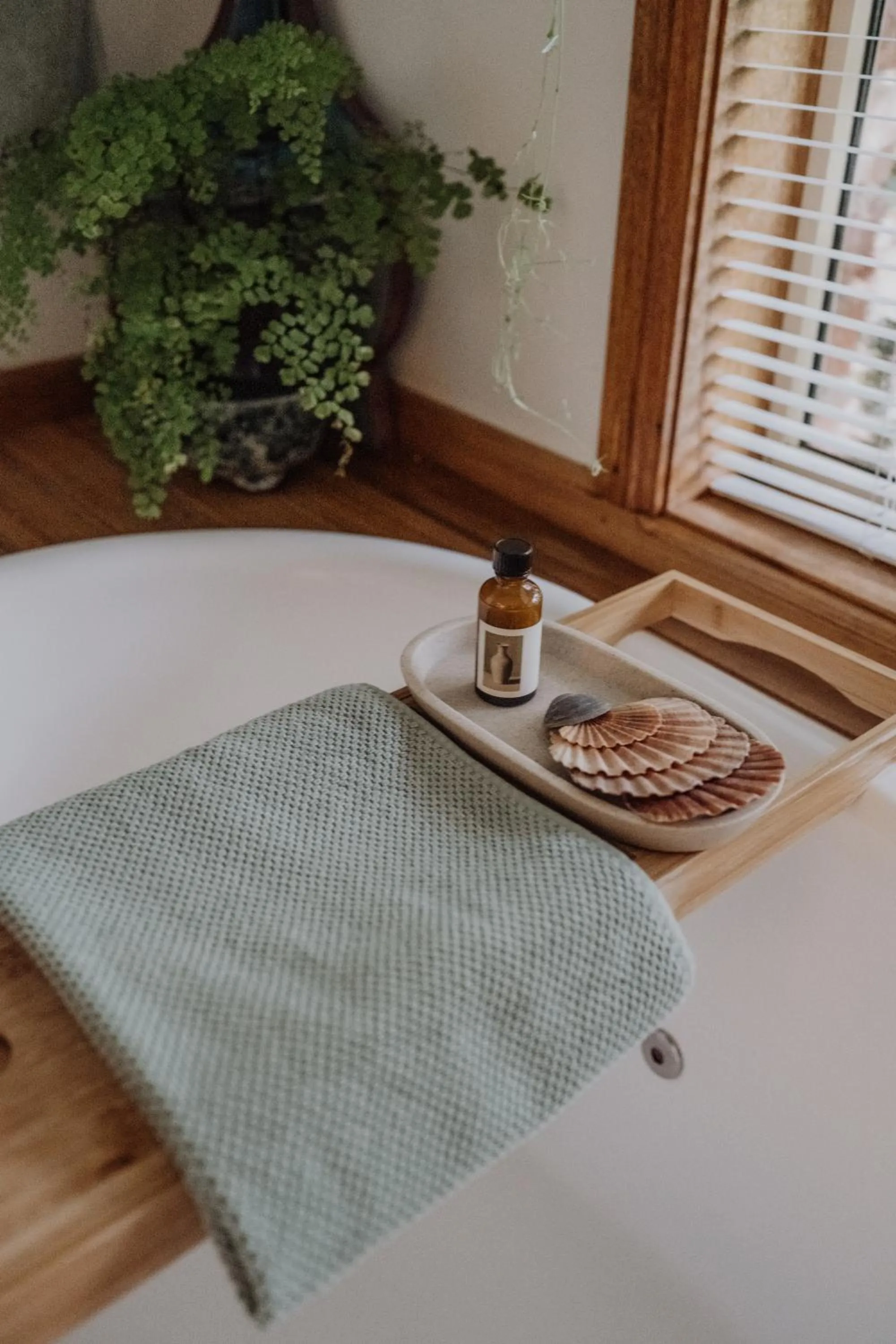 Bathroom in Green Gables B&B Waterfront Apartment or Garden Studio