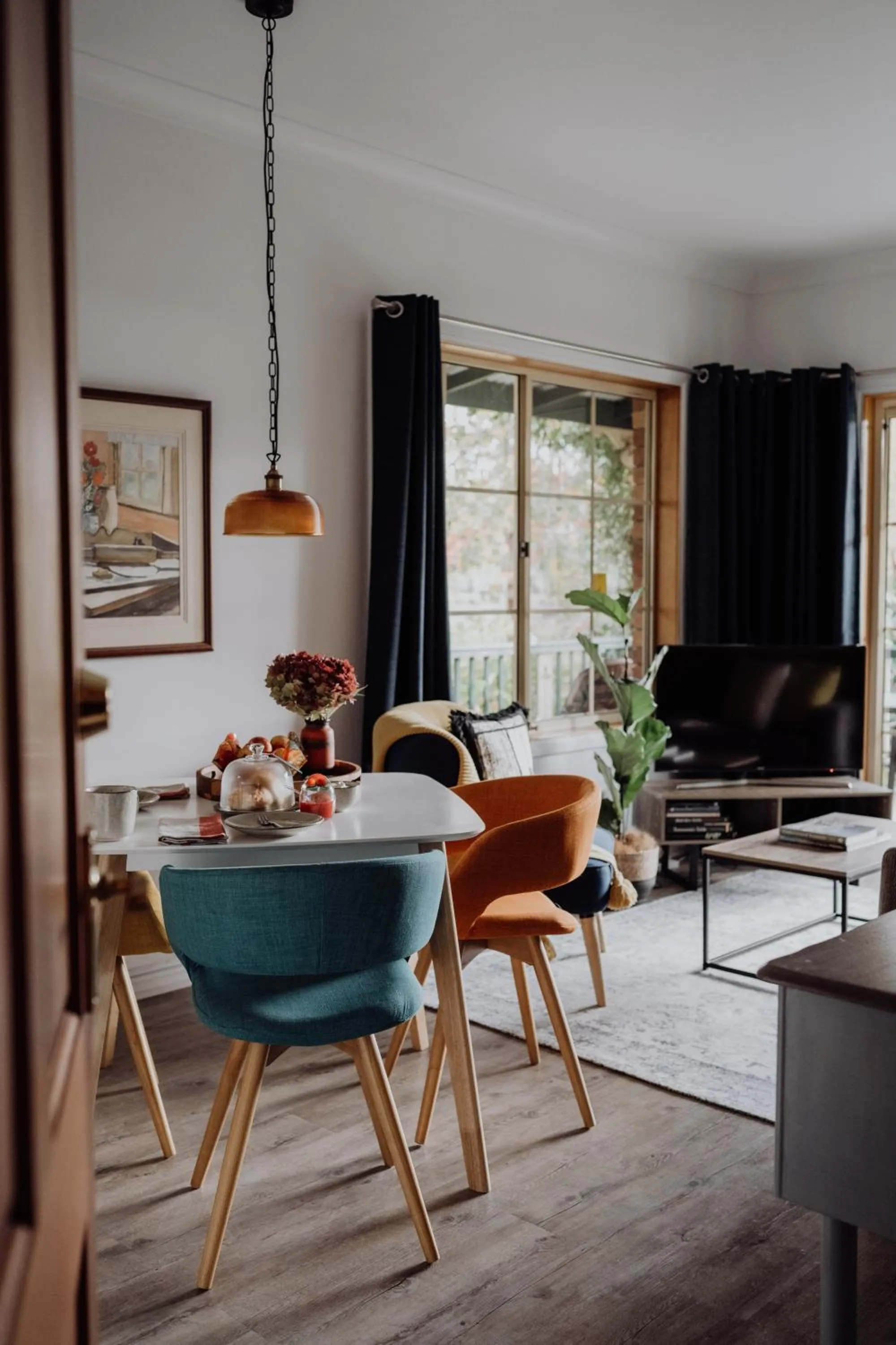 Living room in Green Gables B&B Waterfront Apartment or Garden Studio