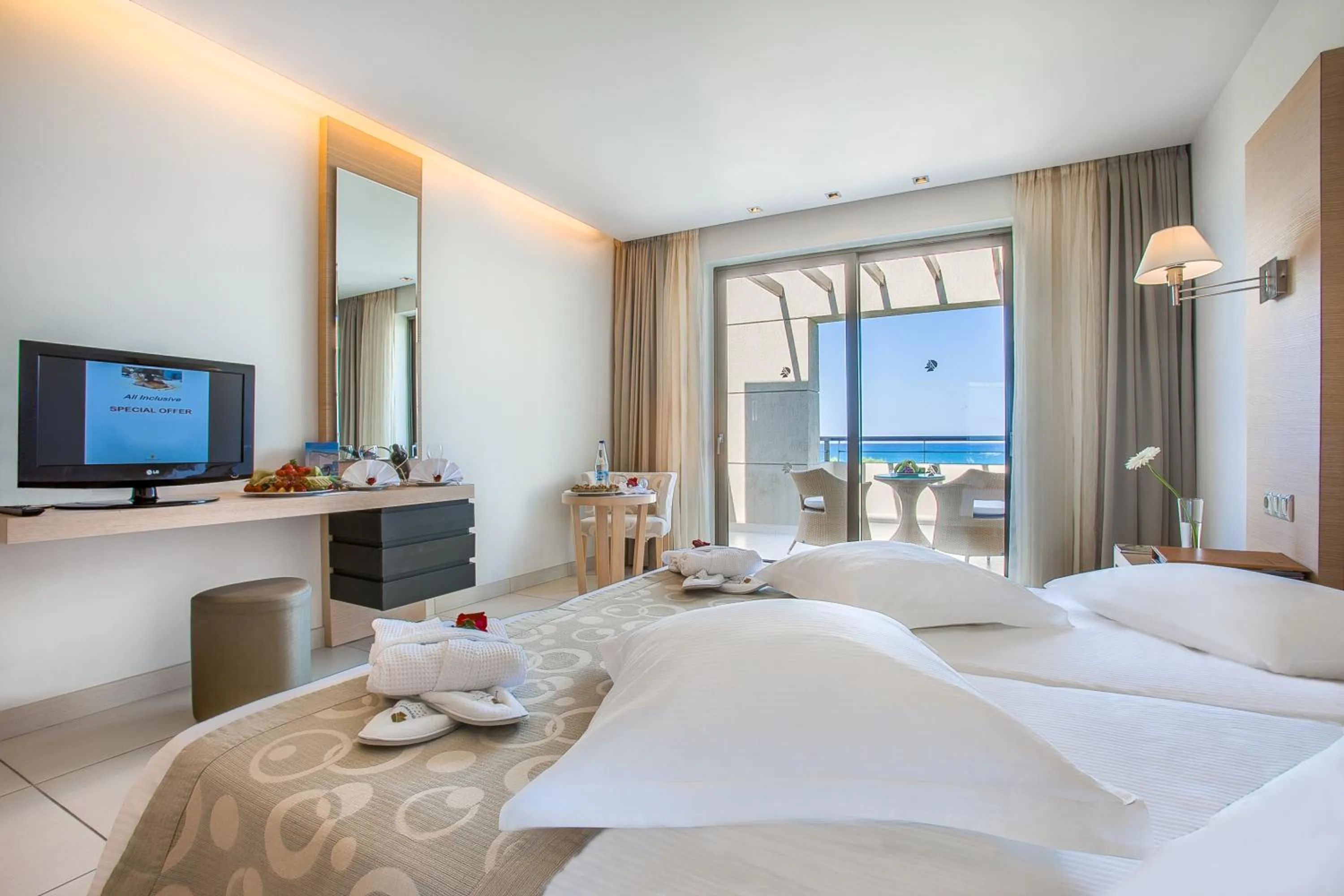 Photo of the whole room, Bed in Astir Odysseus Kos Resort and Spa