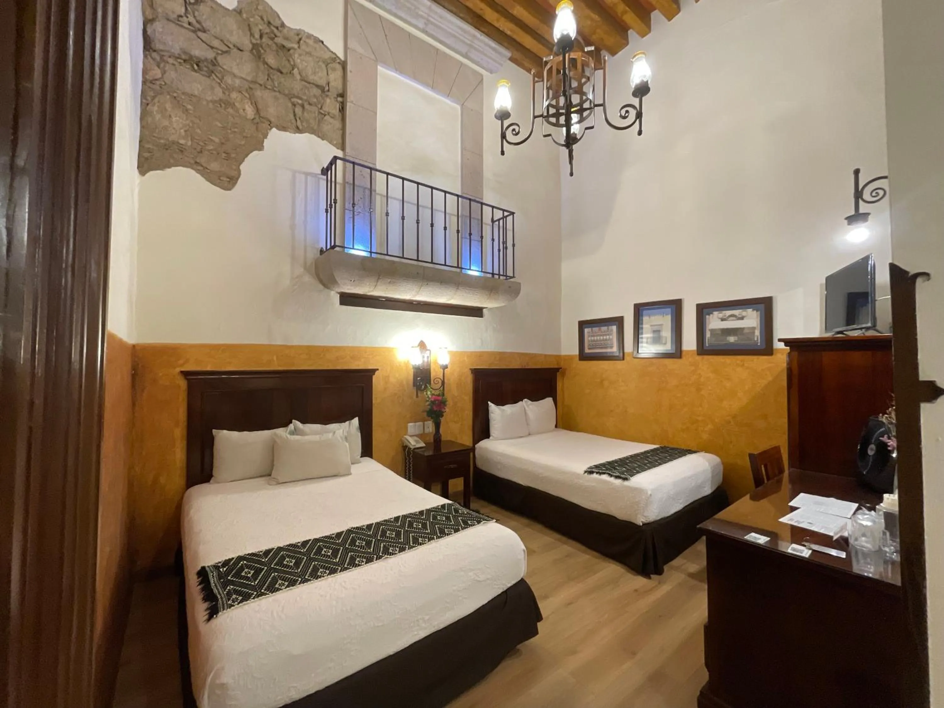 Bed in Hotel Historia