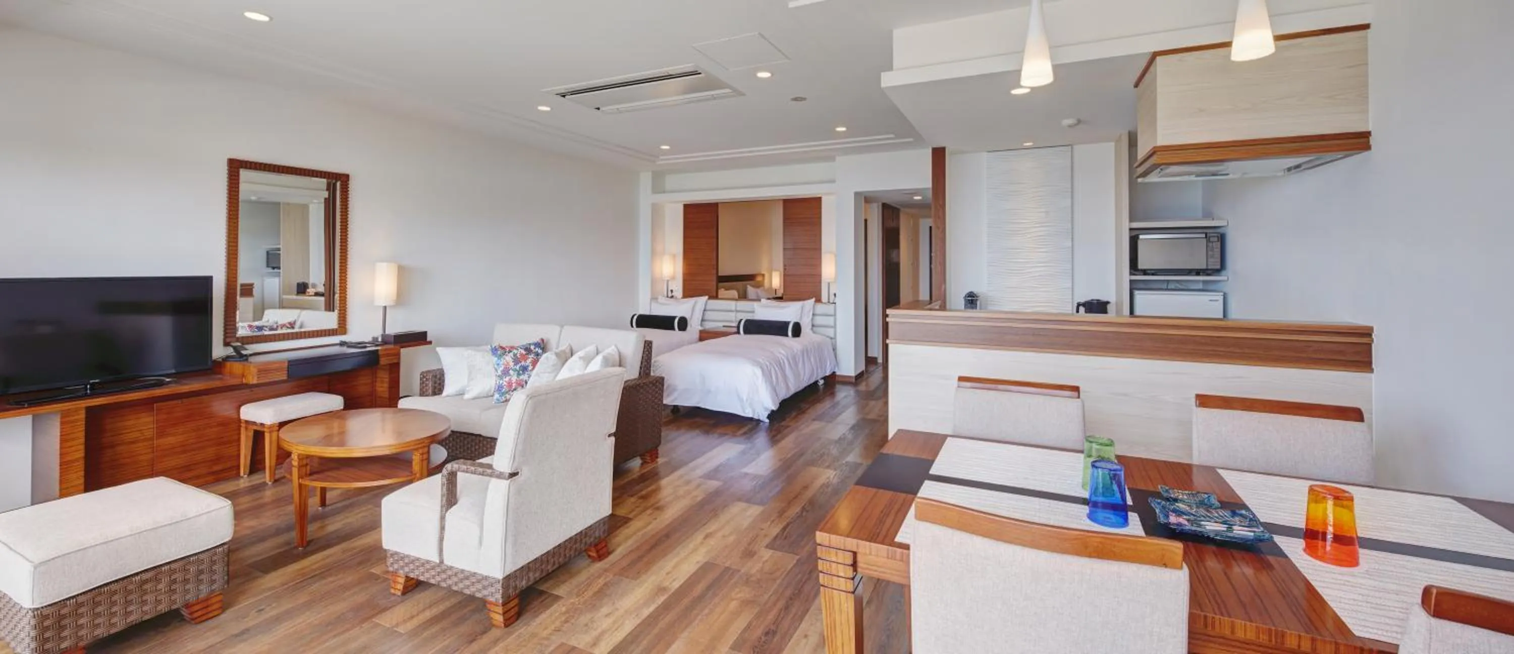 Photo of the whole room in Ala Mahaina Condo Hotel