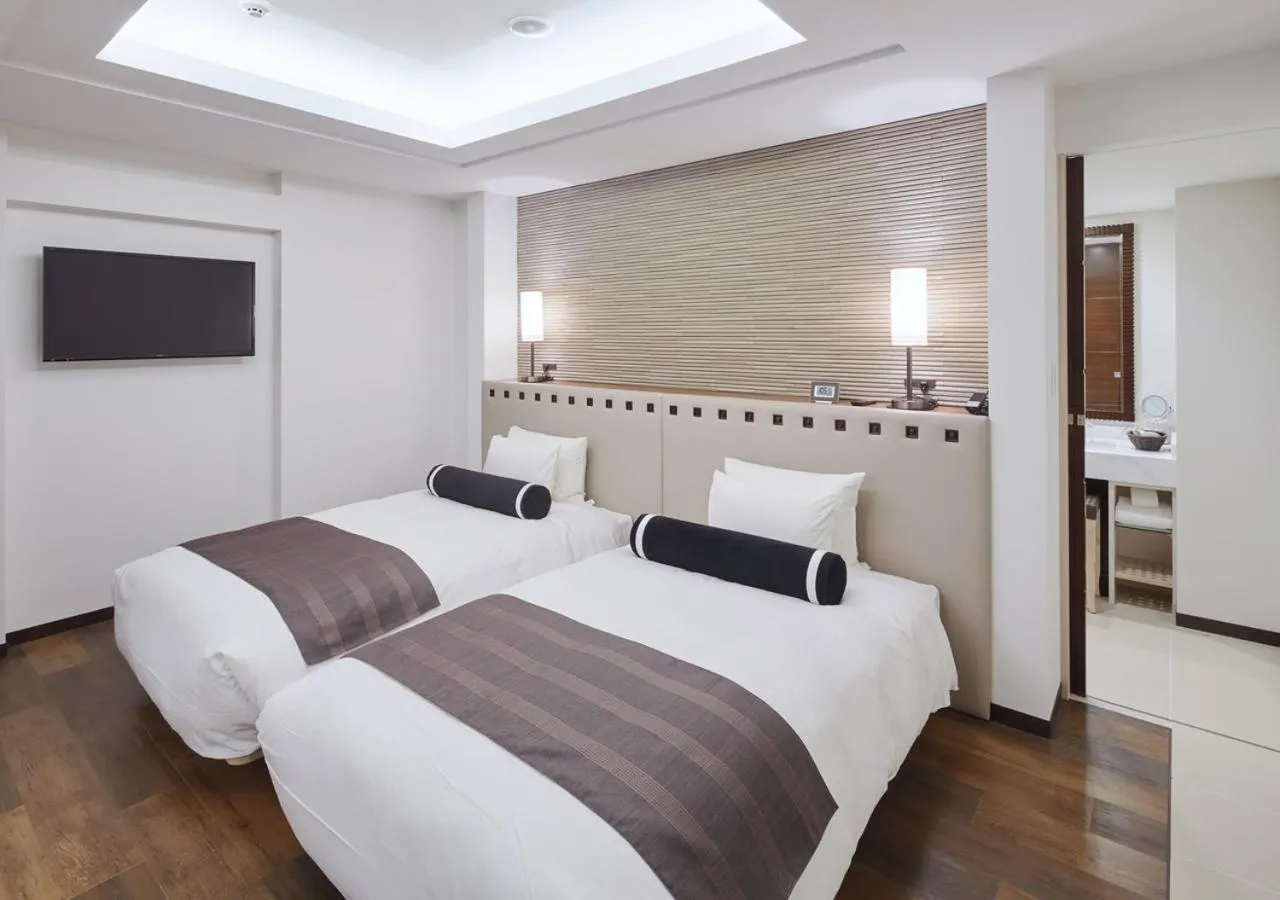 Photo of the whole room, Bed in Ala Mahaina Condo Hotel