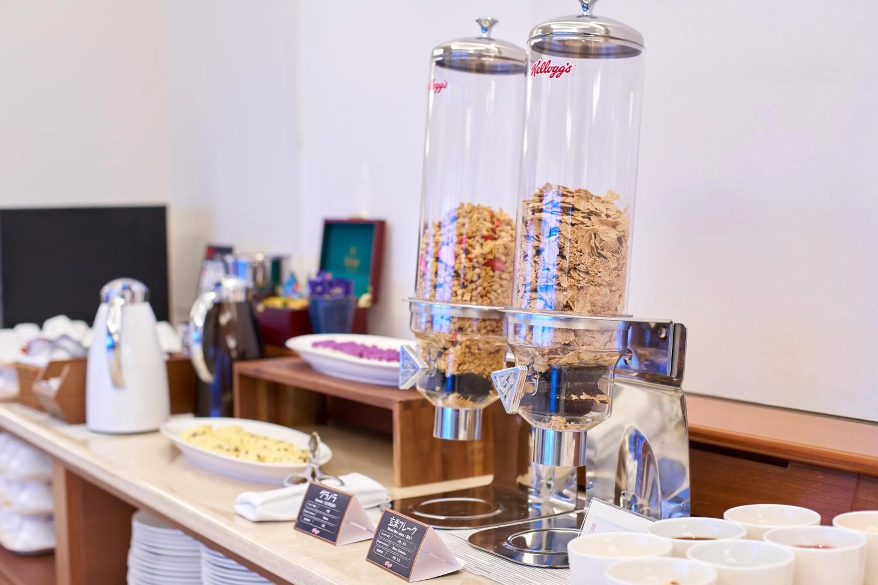 Buffet breakfast in Ala Mahaina Condo Hotel