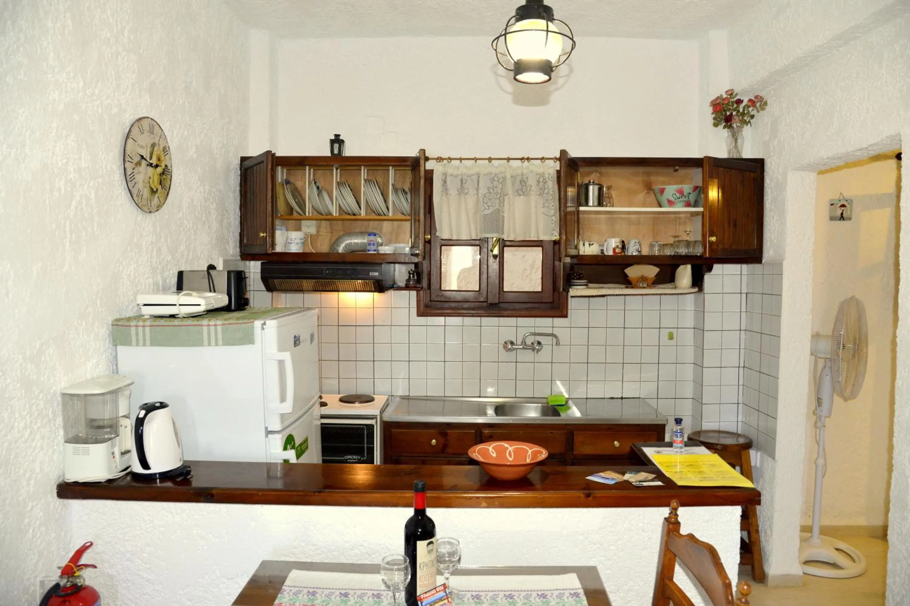Kitchen or kitchenette in Filoxenia Villa