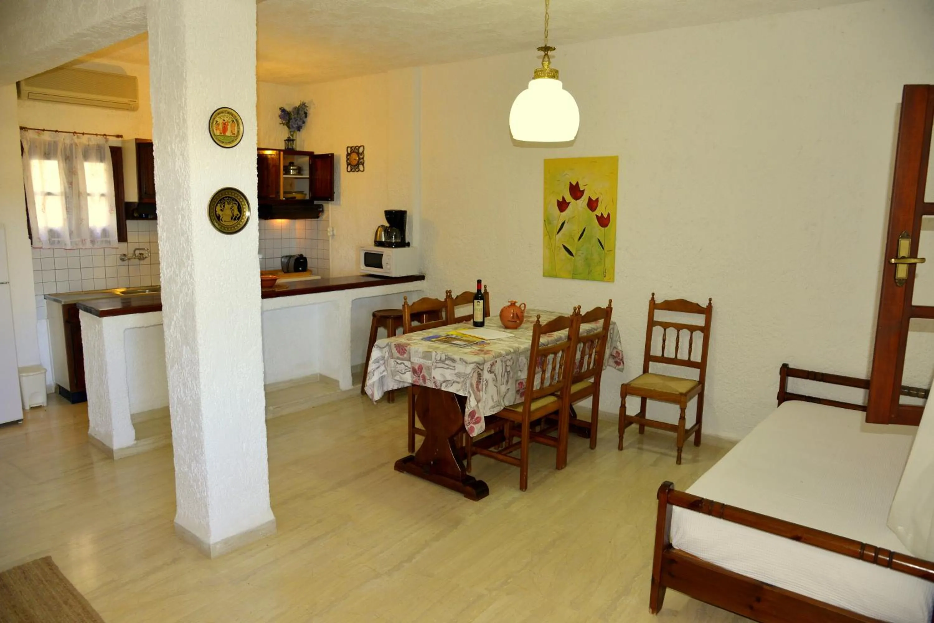 Kitchen or kitchenette in Filoxenia Villa