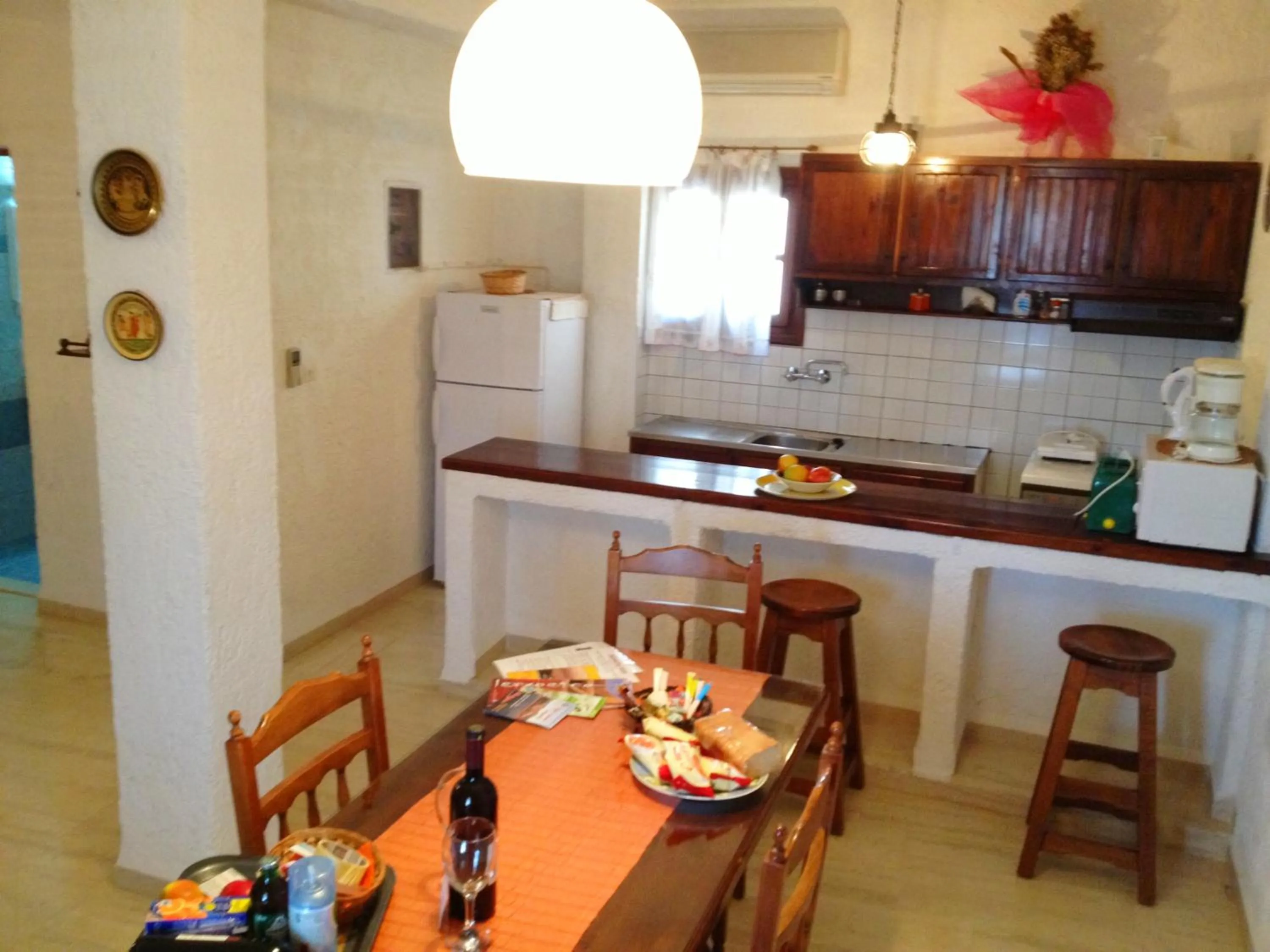 Dining area in Filoxenia Villa