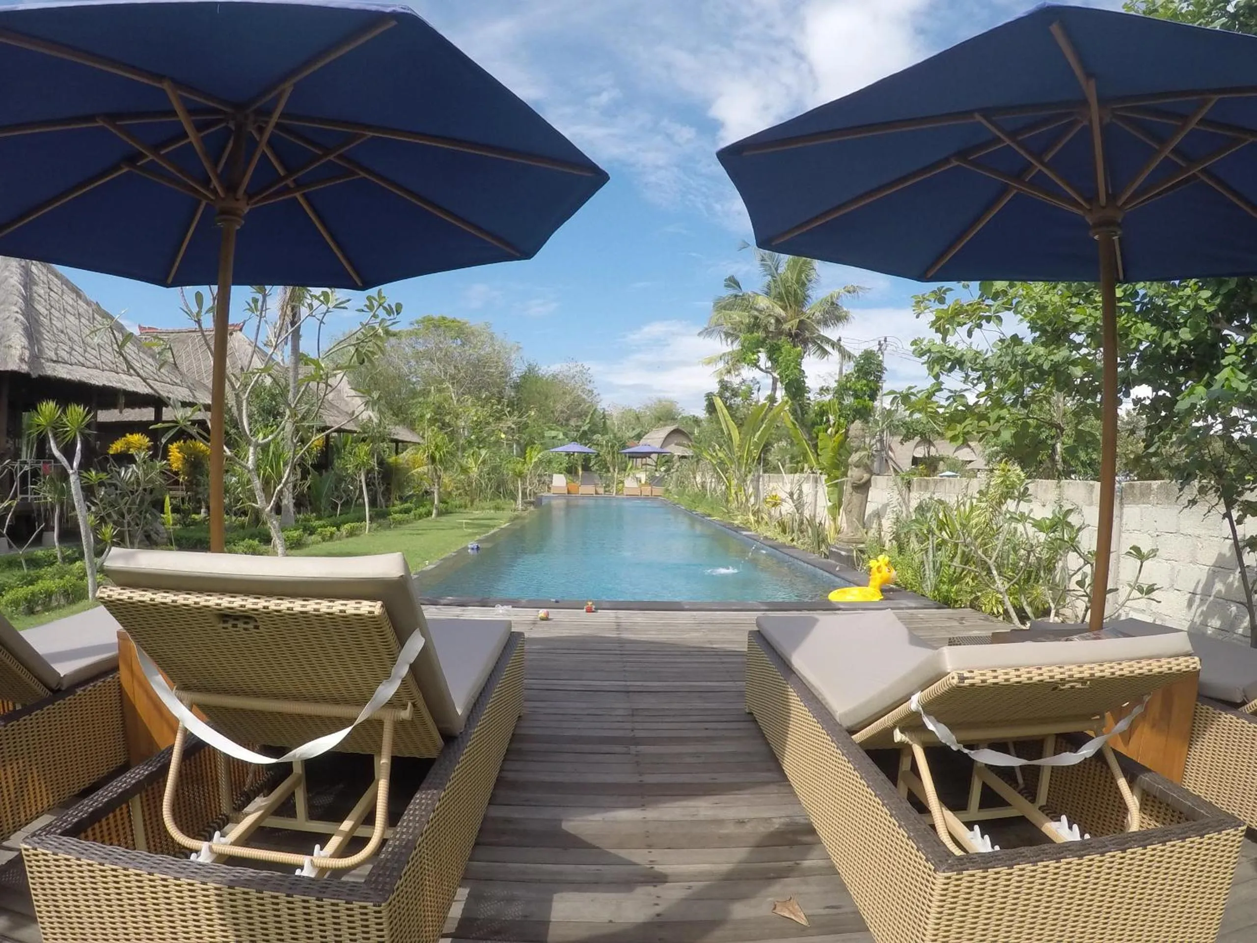 Swimming pool in Sunset Villa Lembongan