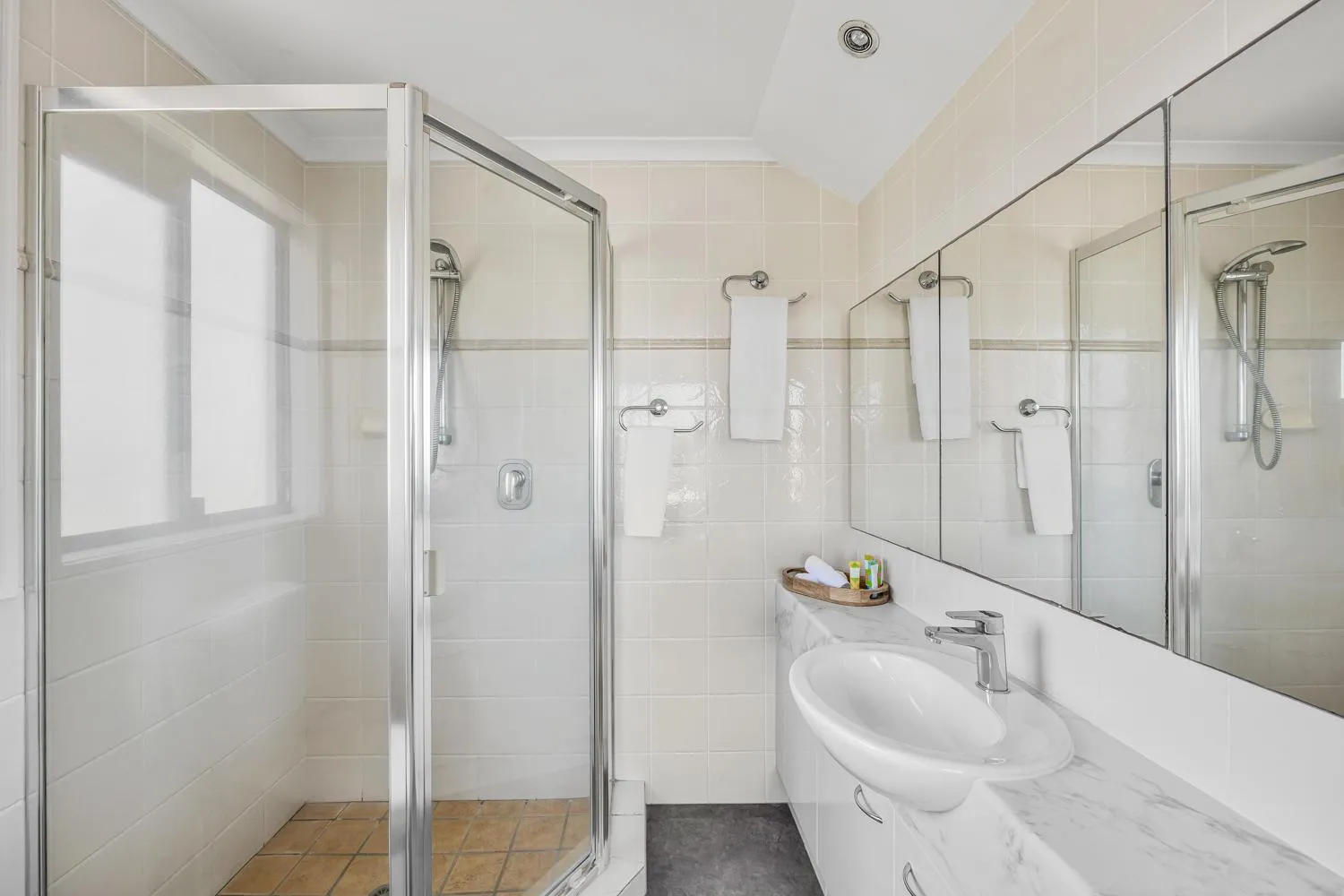 Sunshine Towers Boutique Apartments