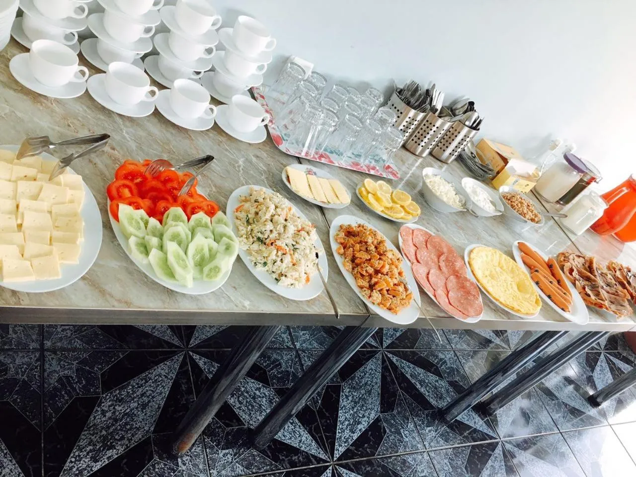 Buffet breakfast in Hotel Egrisi