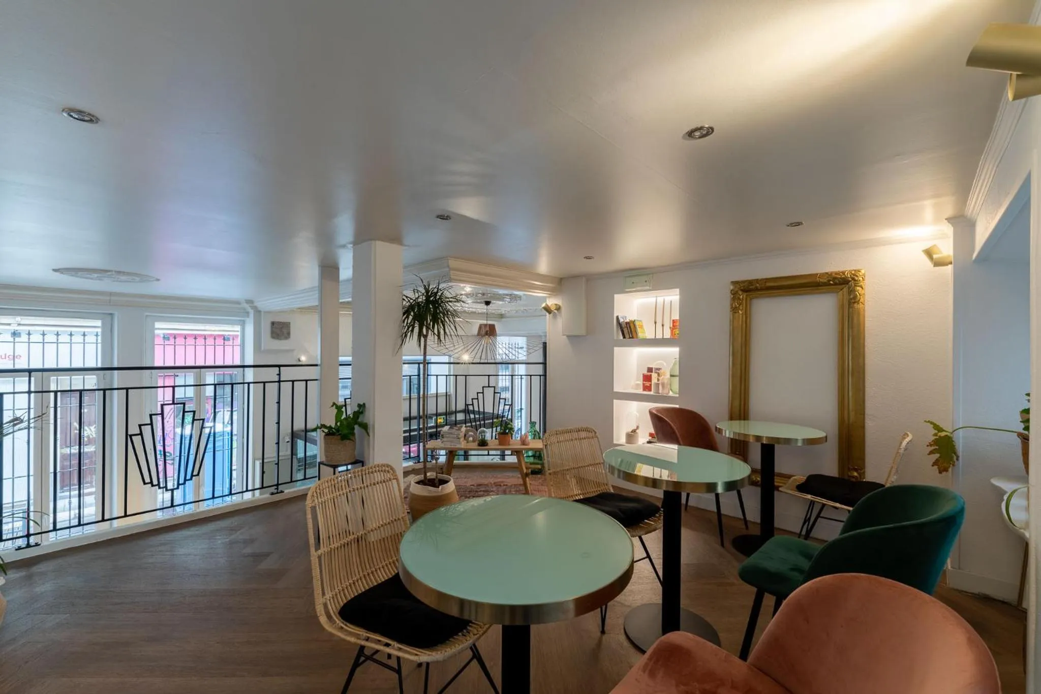 Lounge or bar in 1924 Hôtel