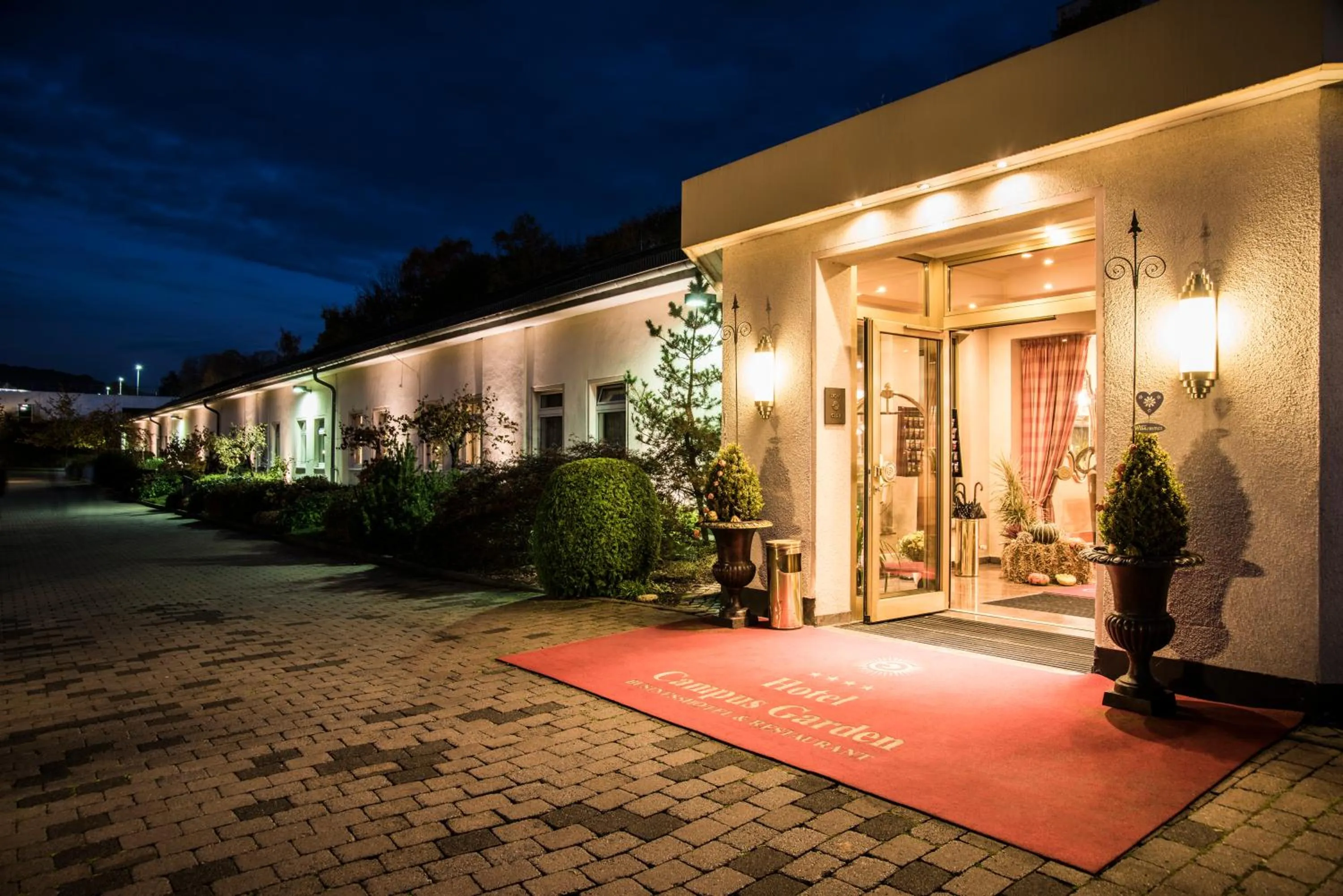 Facade/entrance in Campus Garden Businesshotel