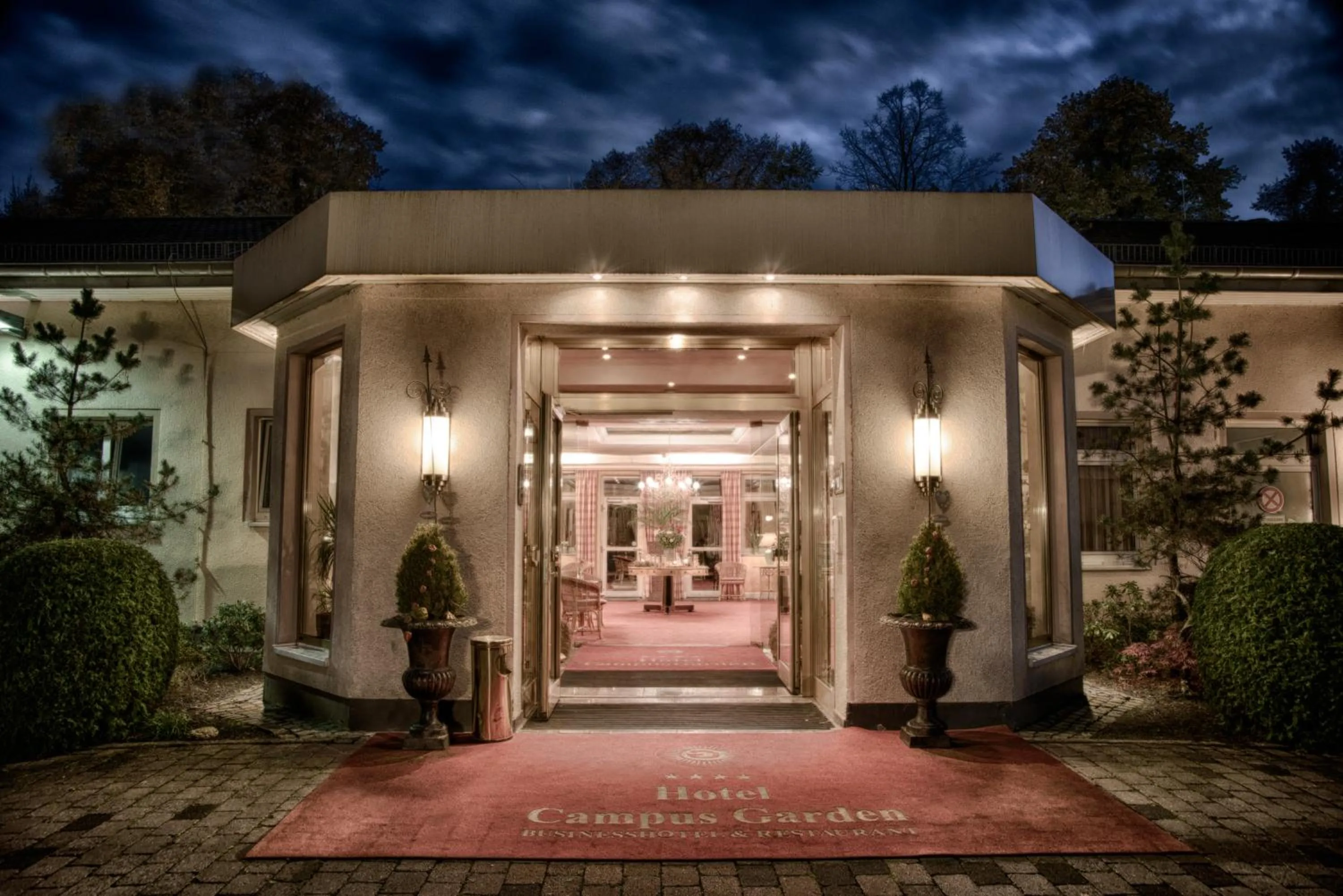 Facade/entrance in Campus Garden Businesshotel