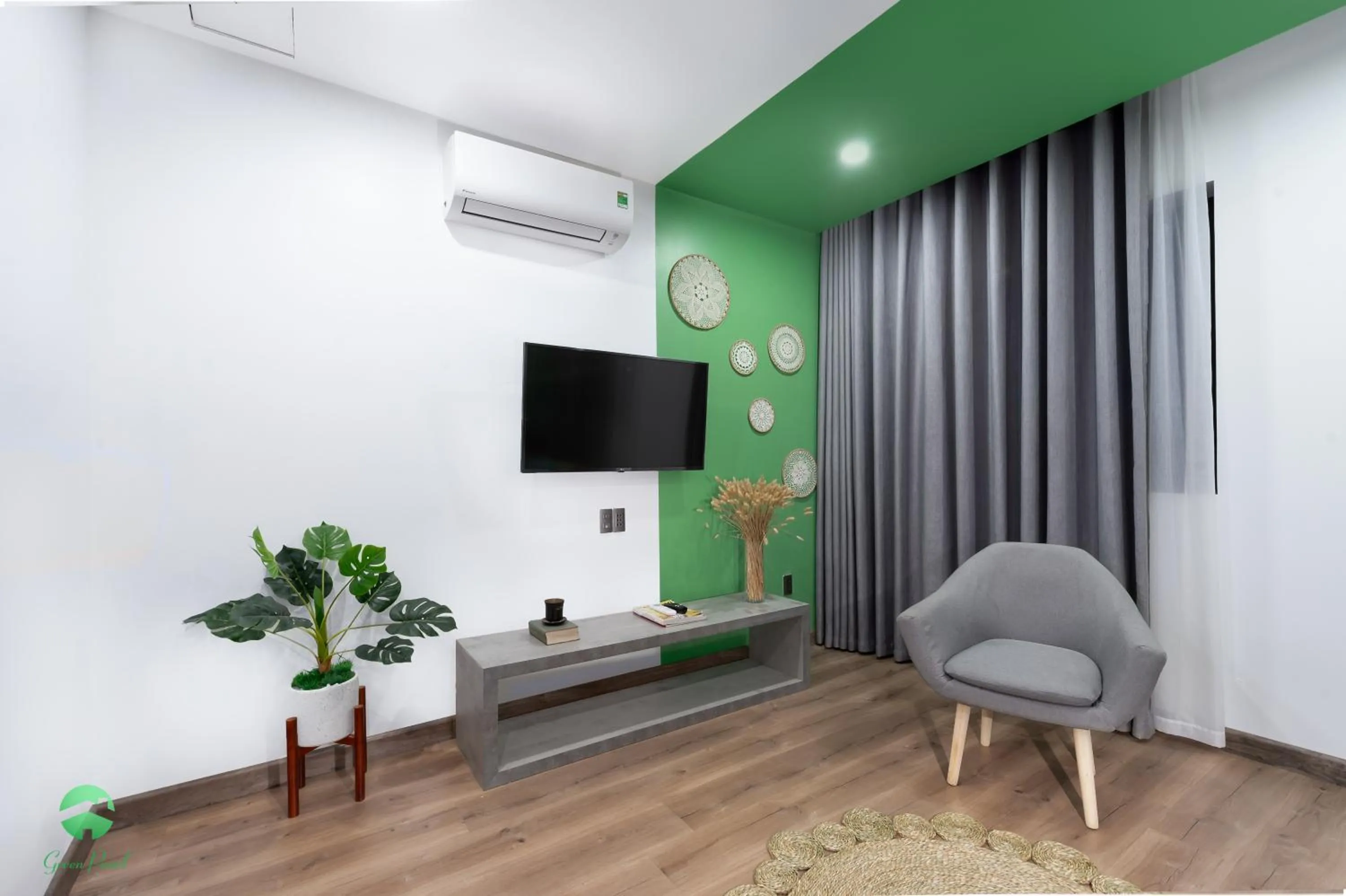 TV and multimedia in Green Pearl Villa Ha Long