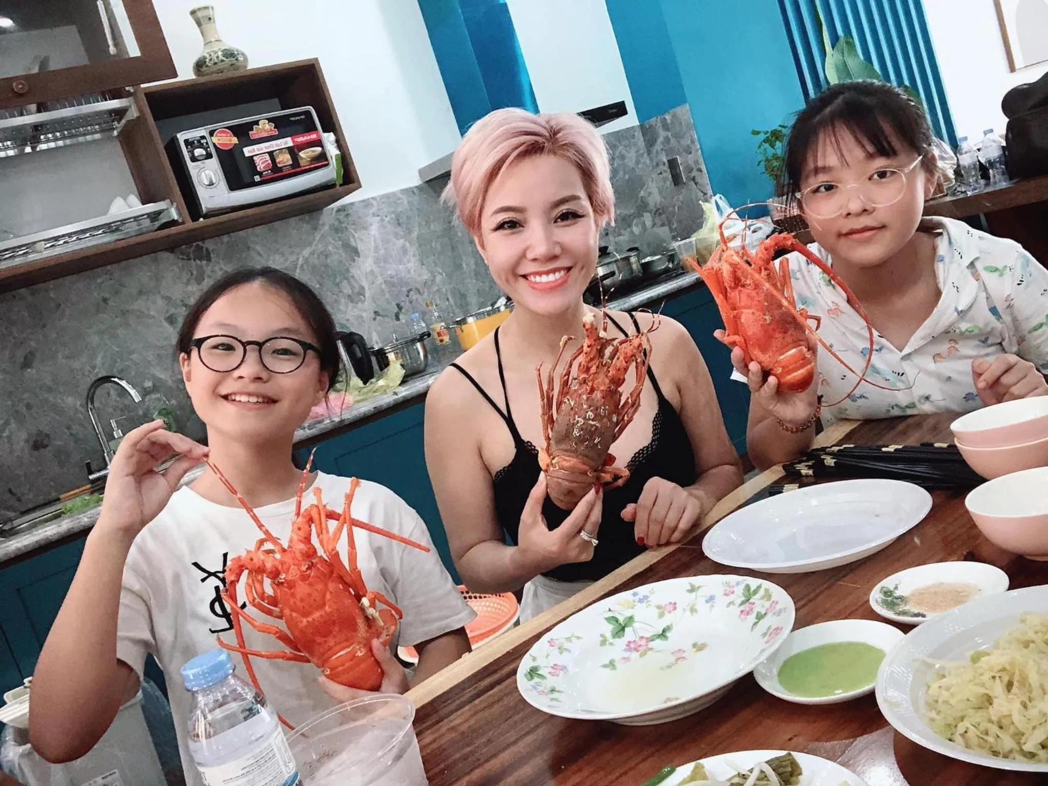 Kitchen or kitchenette in Green Pearl Villa Ha Long