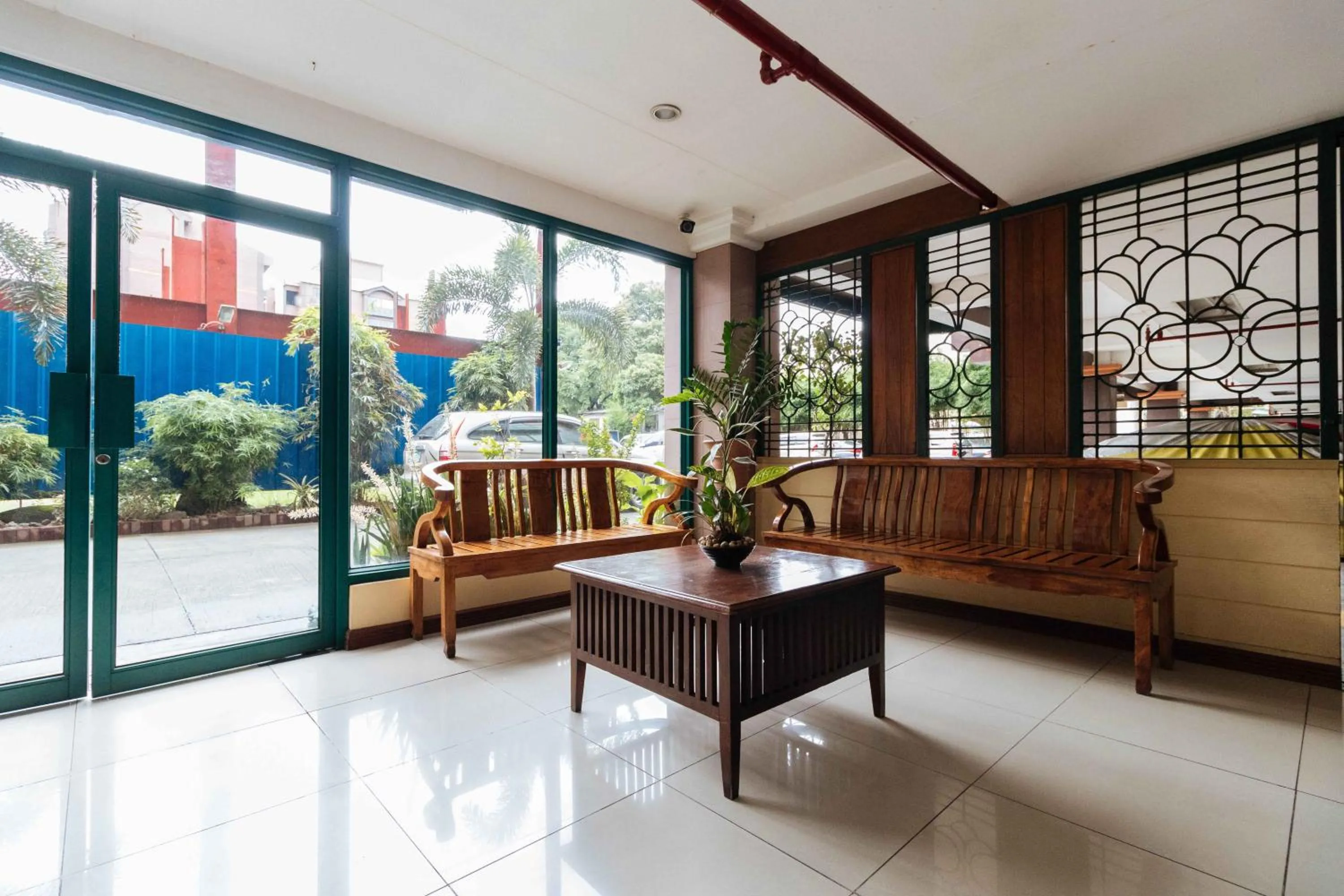 Lobby or reception in RedDoorz at Moonwalk Paranaque