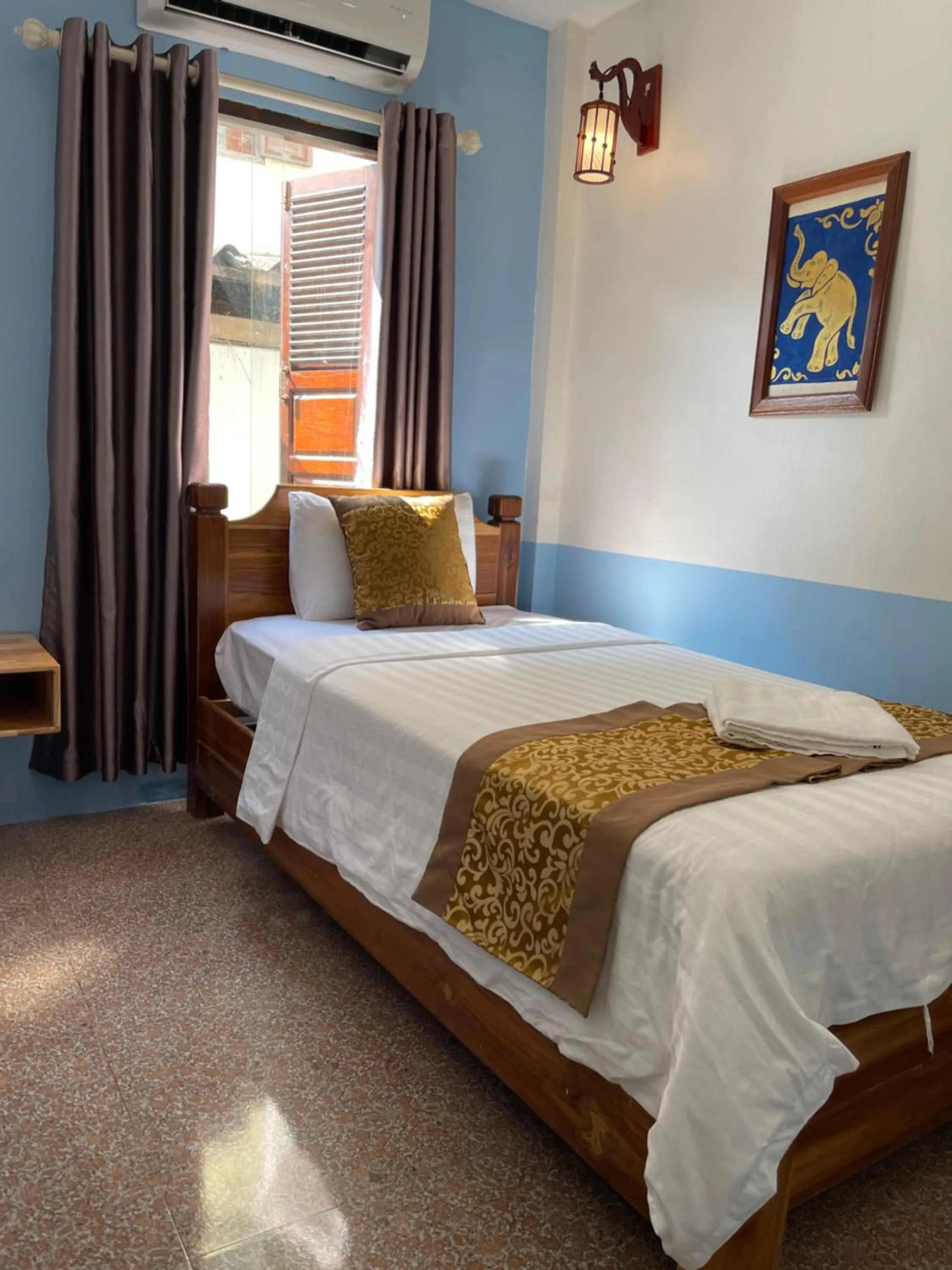 Bed in Liberty Place