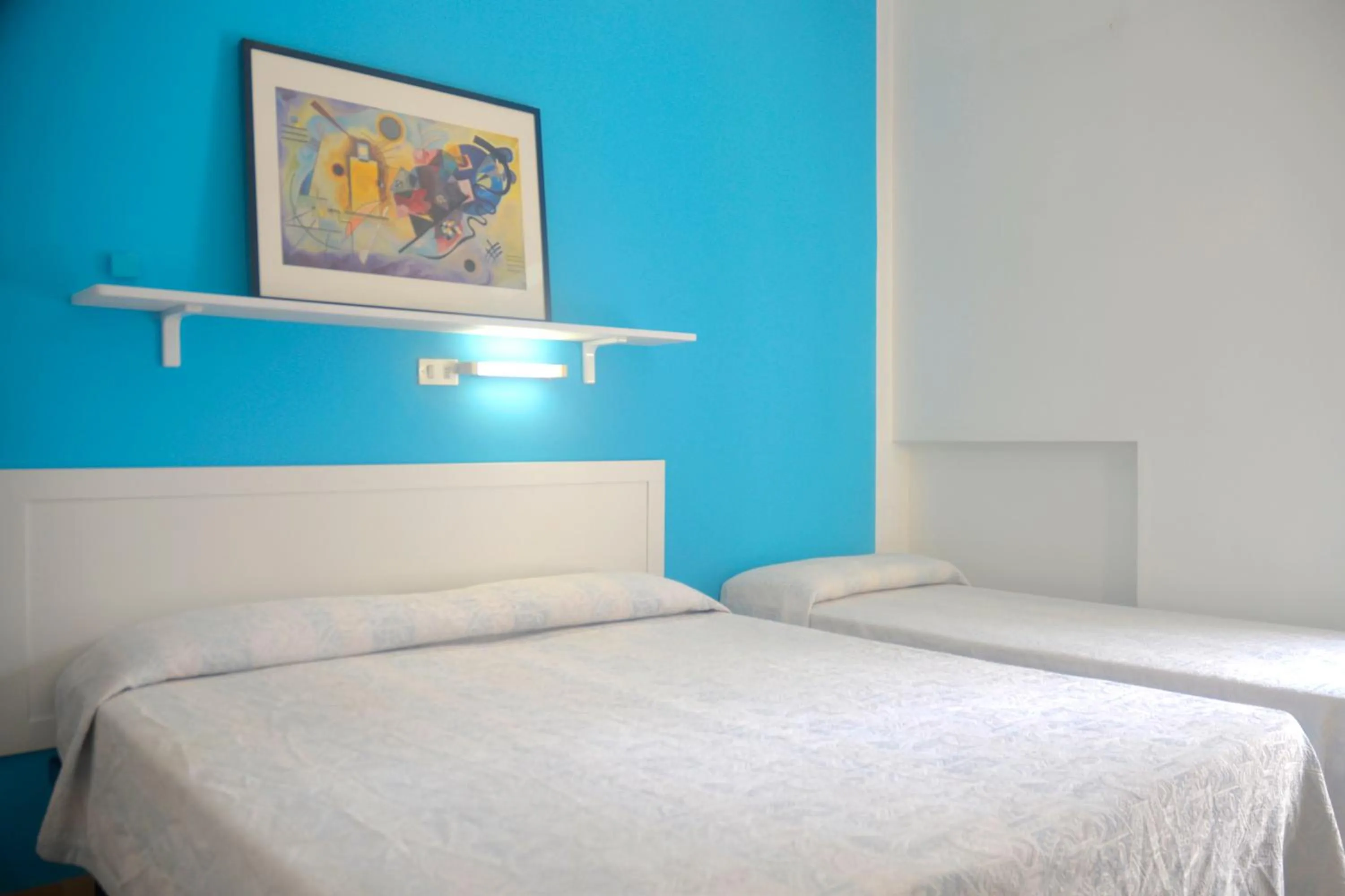 Photo of the whole room, Bed in Hotel Zenith