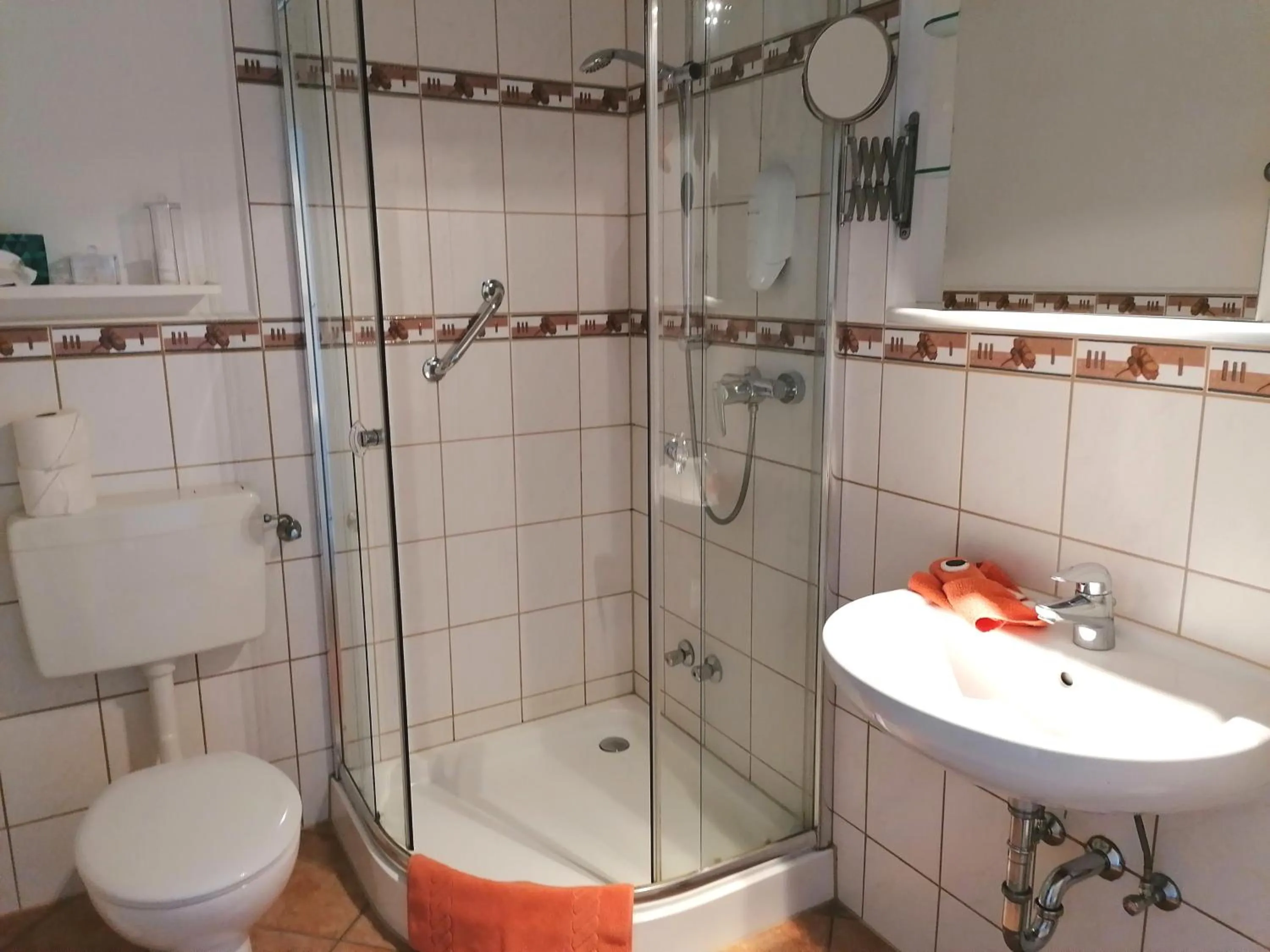 Shower in Hotel Möven-Kieker