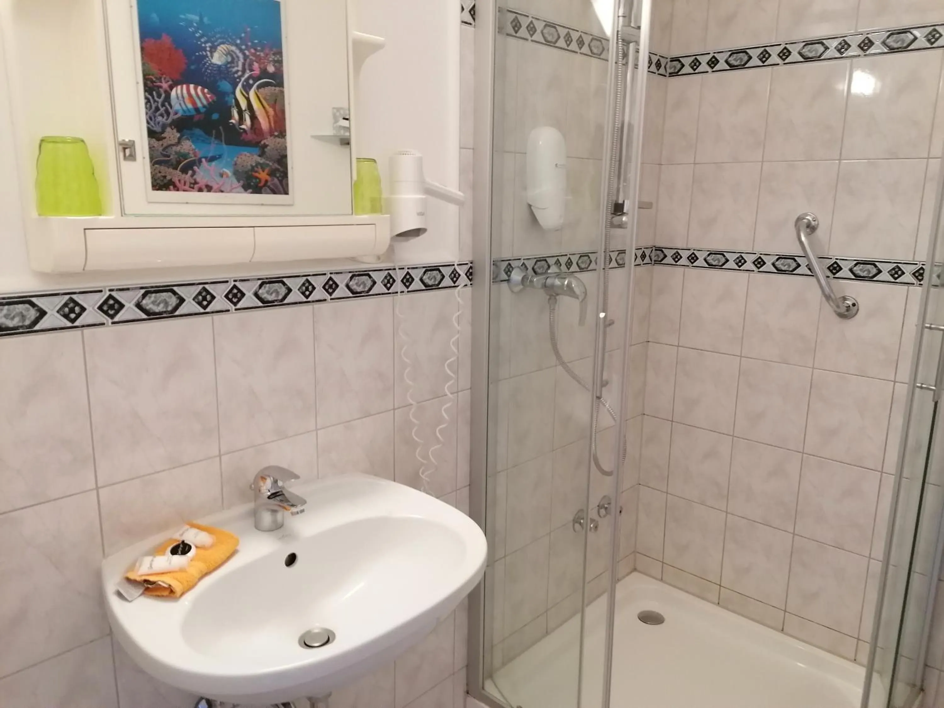 Shower in Hotel Möven-Kieker