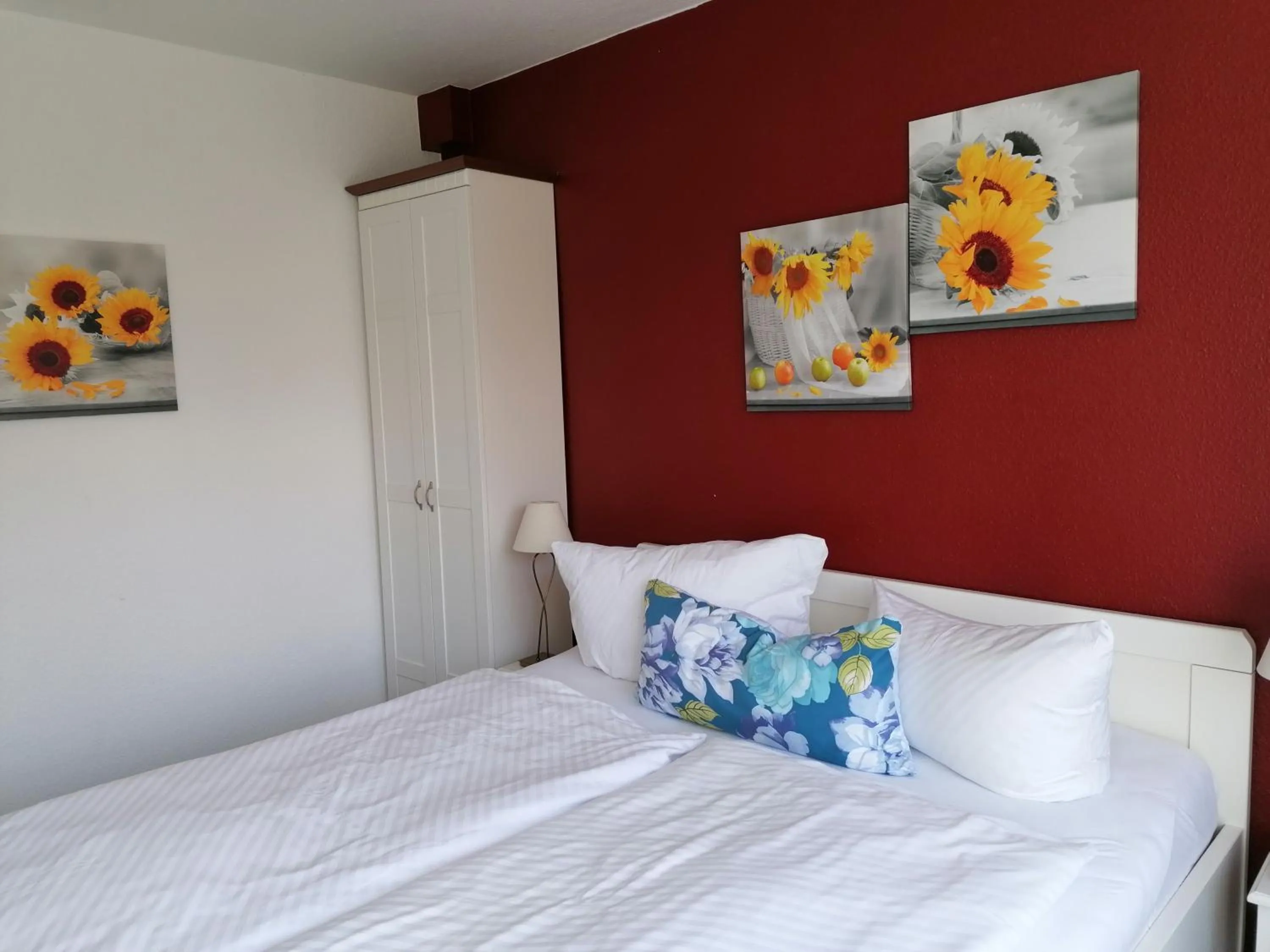 Bed in Hotel Möven-Kieker