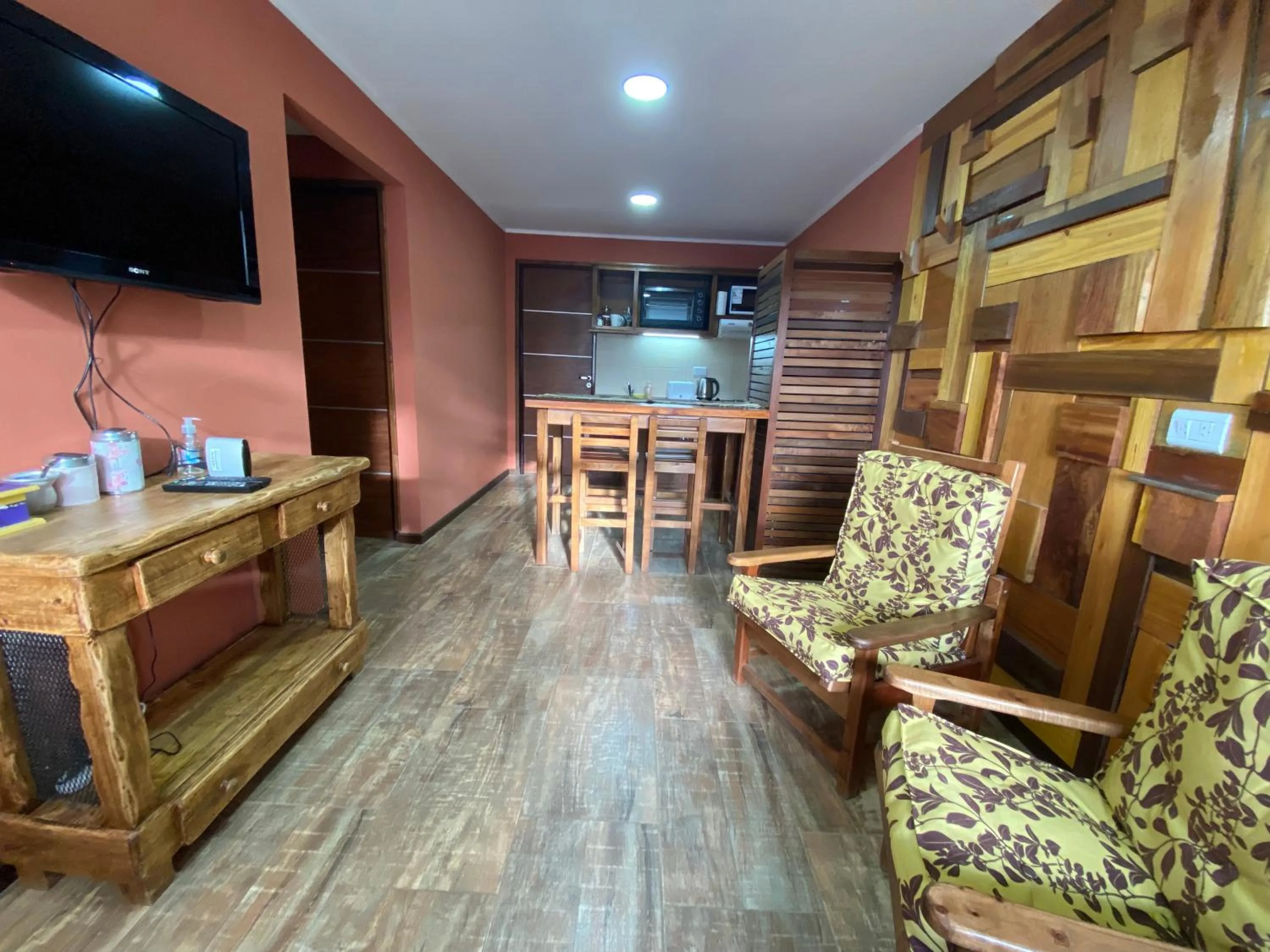 Dining area in Patagonia Austral Suites