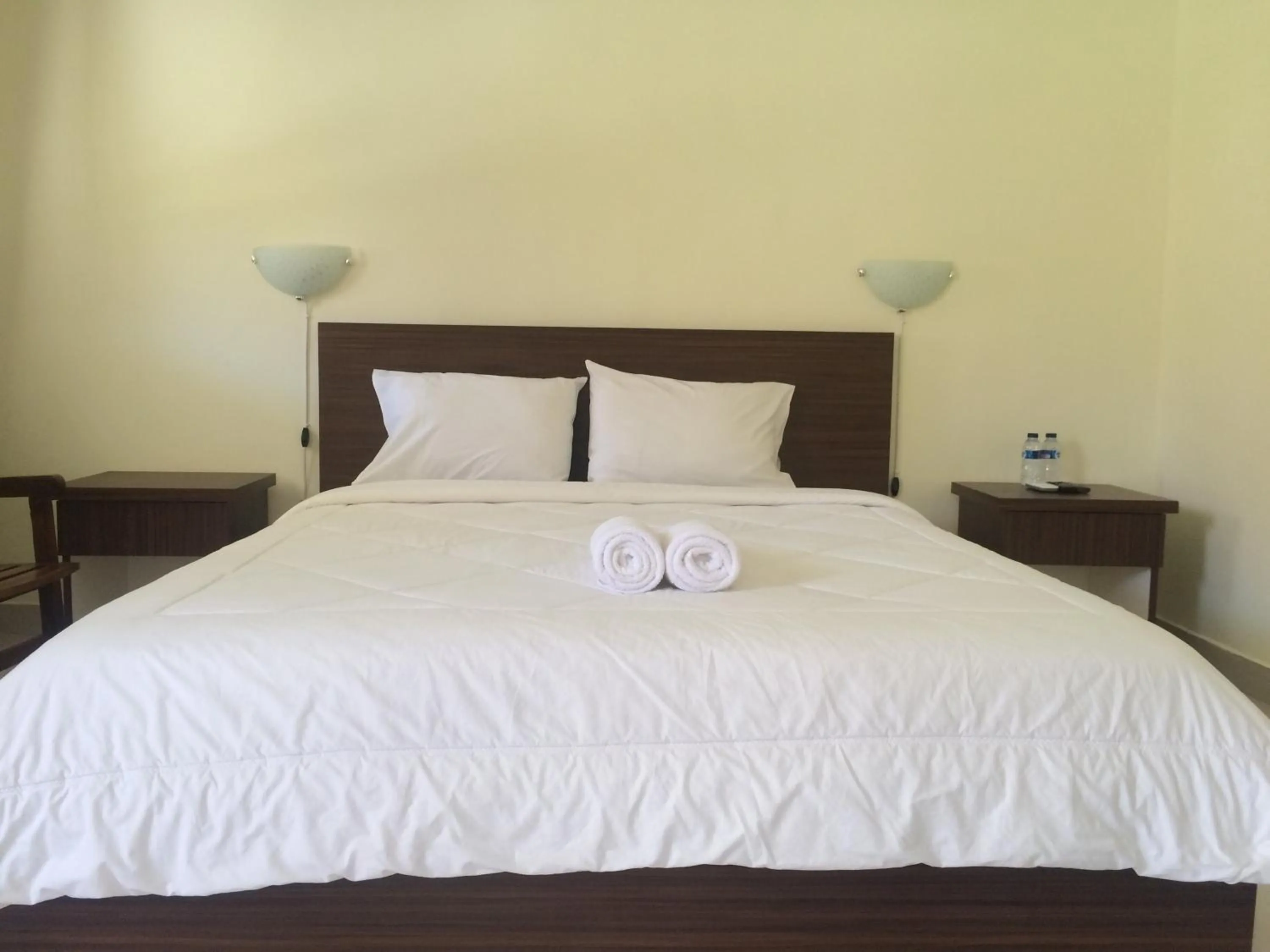 Bed in D'Batur Hotel