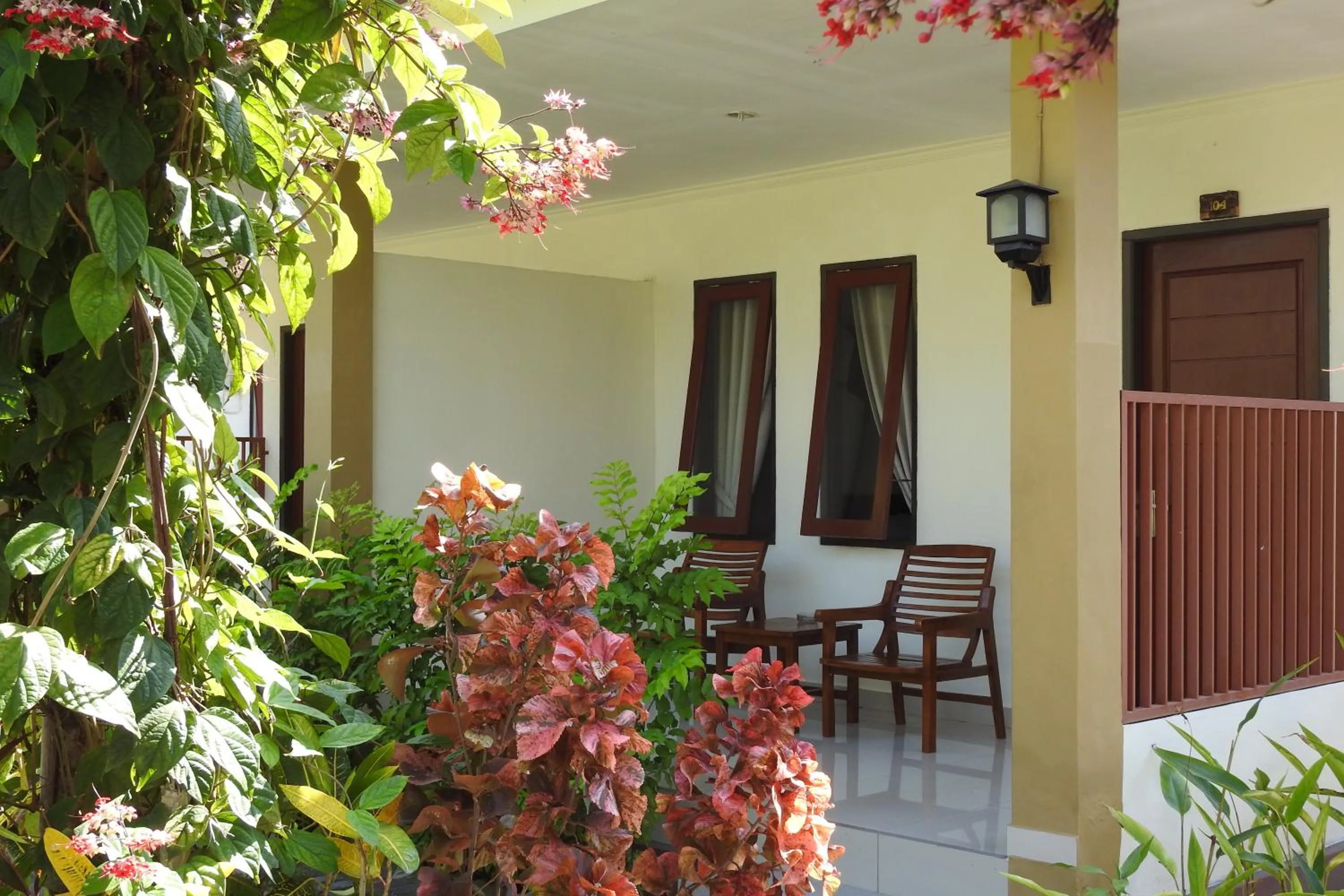 Patio in D'Batur Hotel